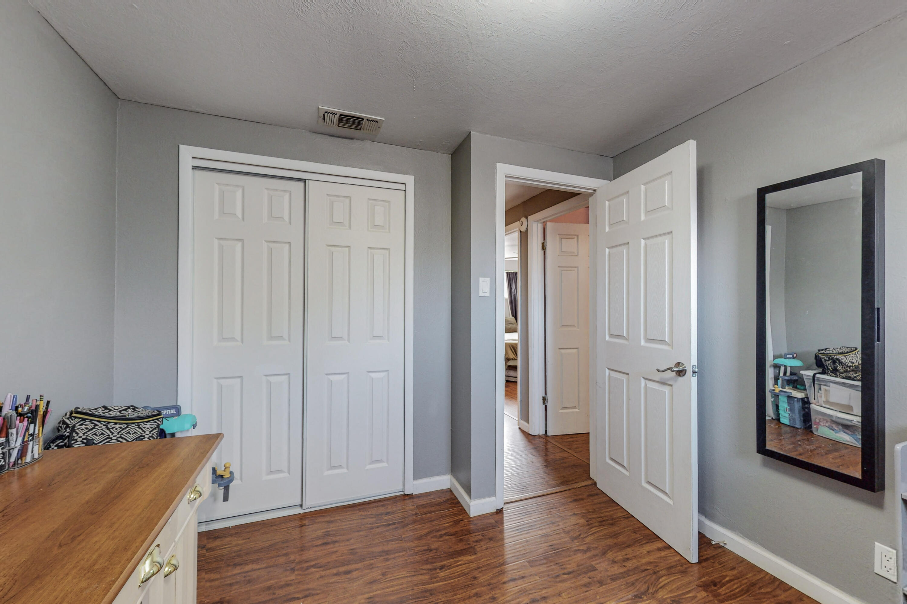 11000 Mahlon Avenue NE