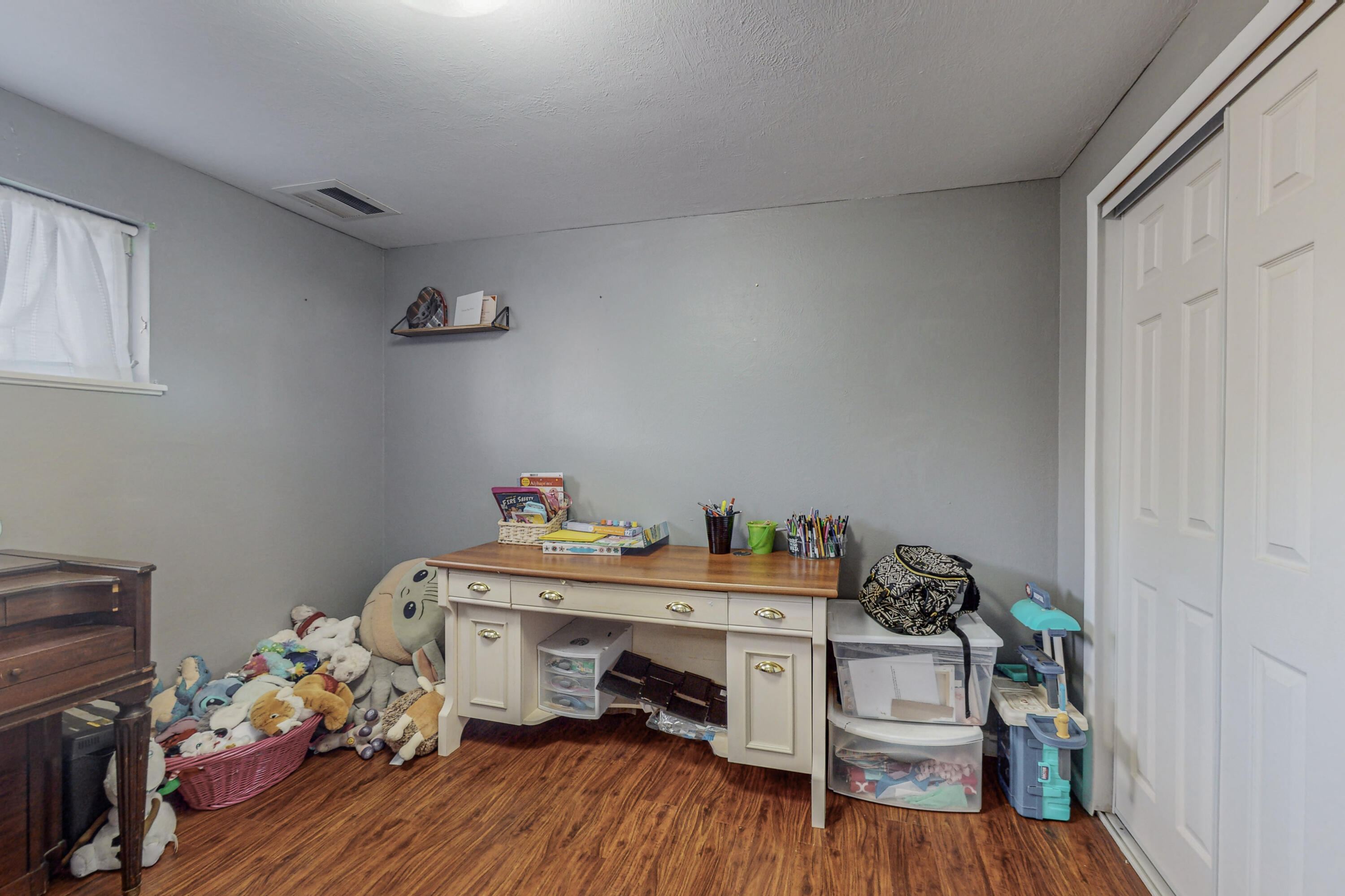 11000 Mahlon Avenue NE