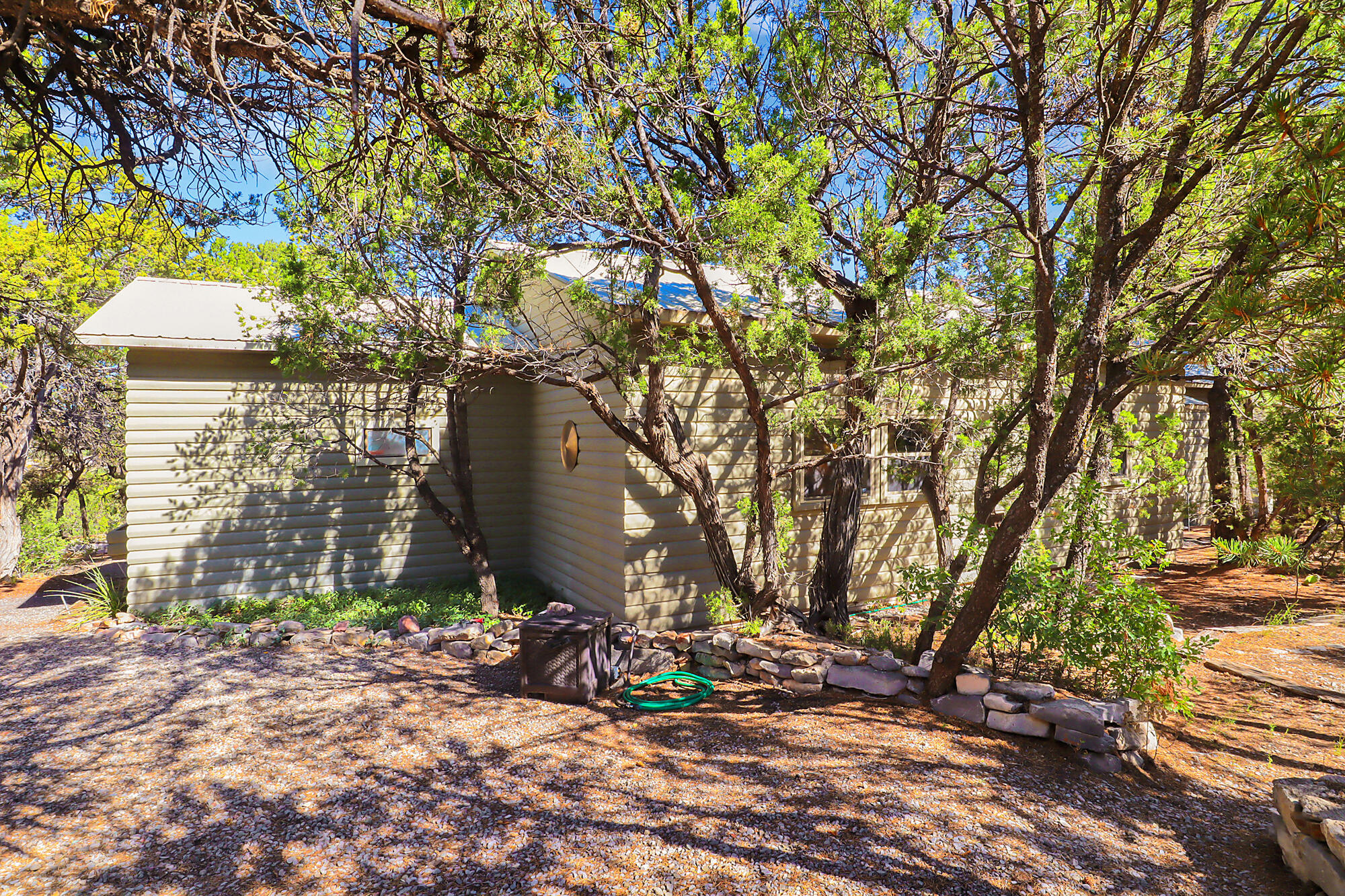 17 Lucas Road