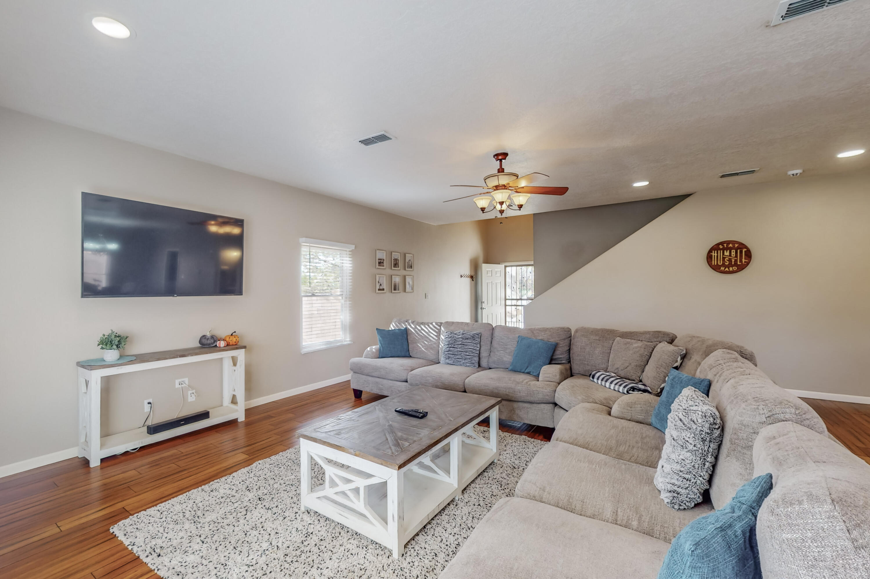 3200 San Ildefonso Loop NE