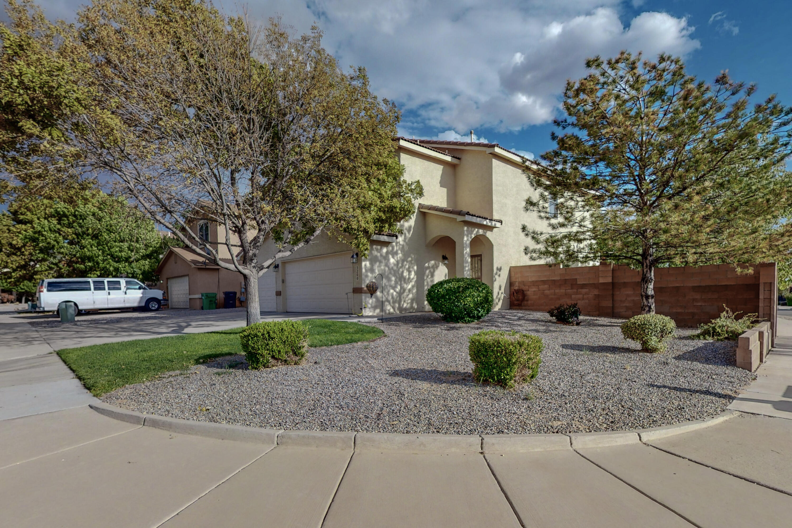 3200 San Ildefonso Loop NE