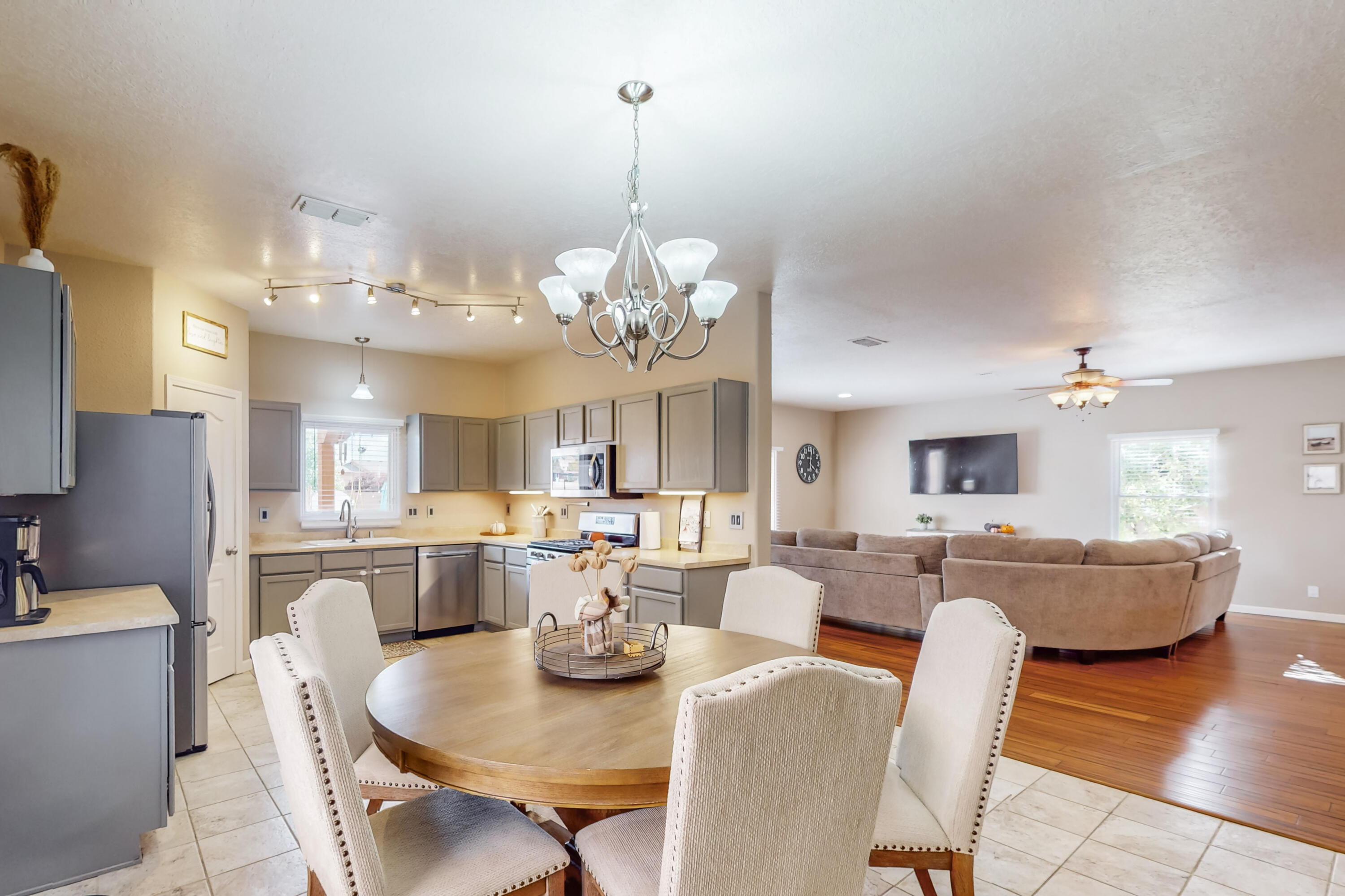 3200 San Ildefonso Loop NE