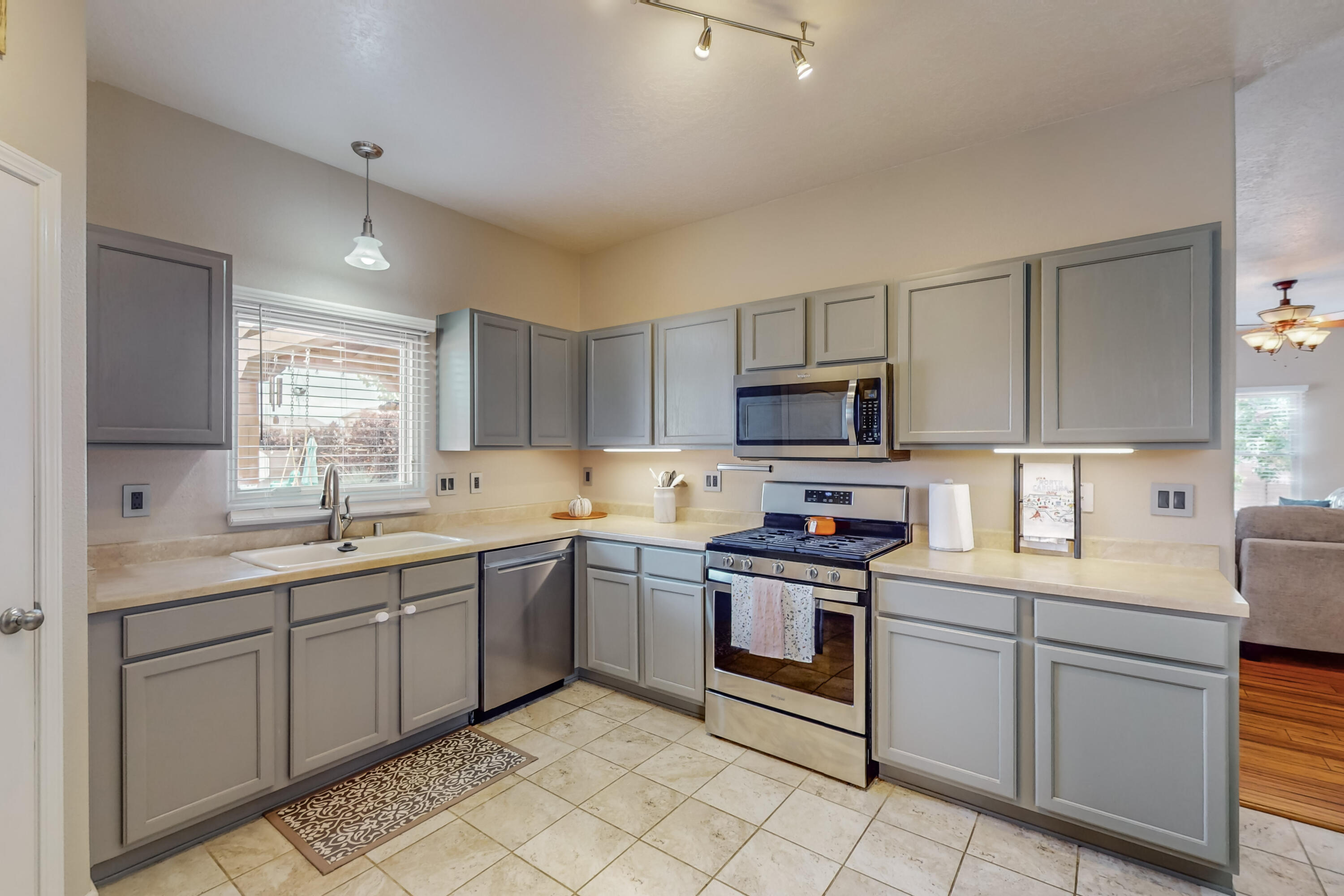 3200 San Ildefonso Loop NE