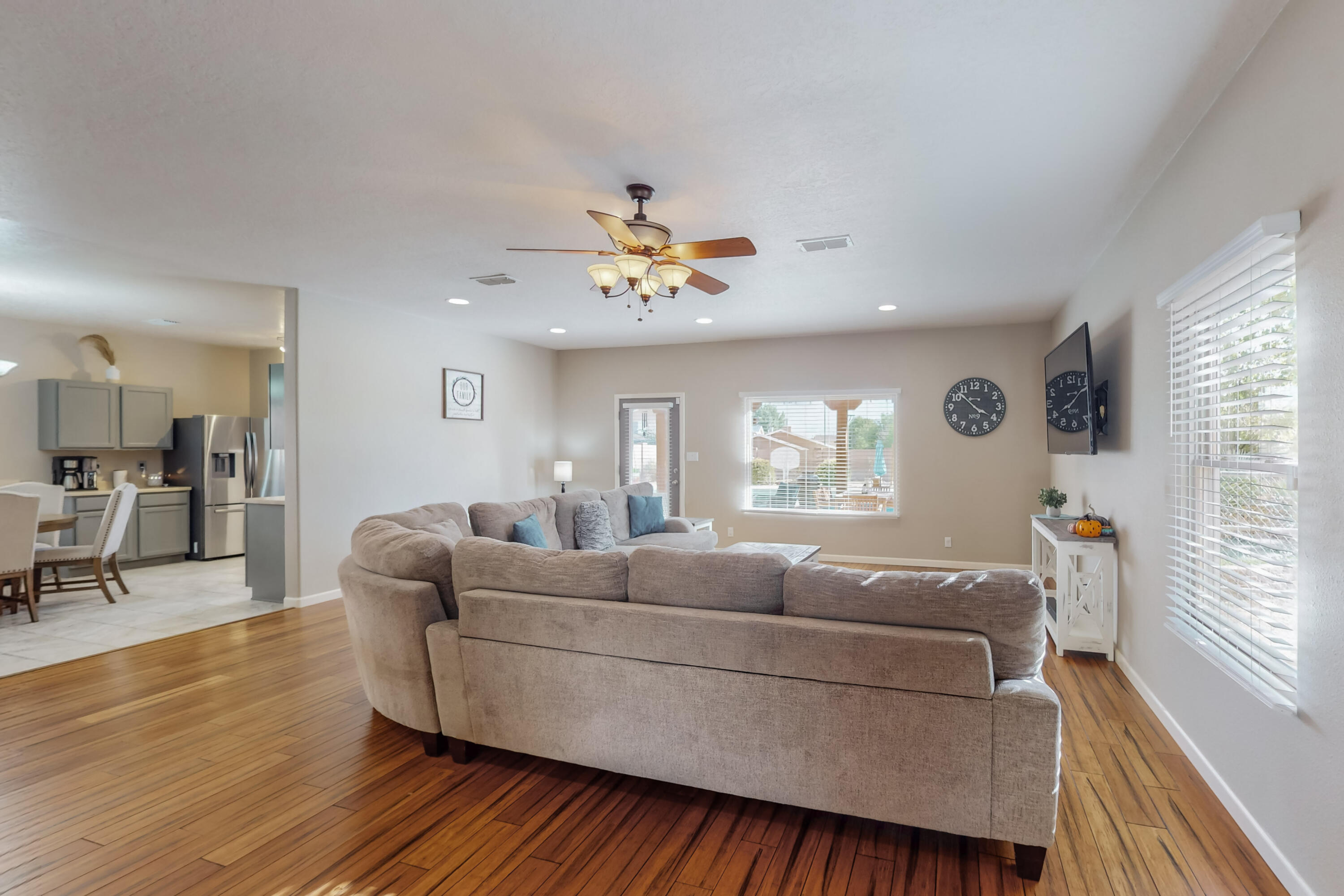 3200 San Ildefonso Loop NE