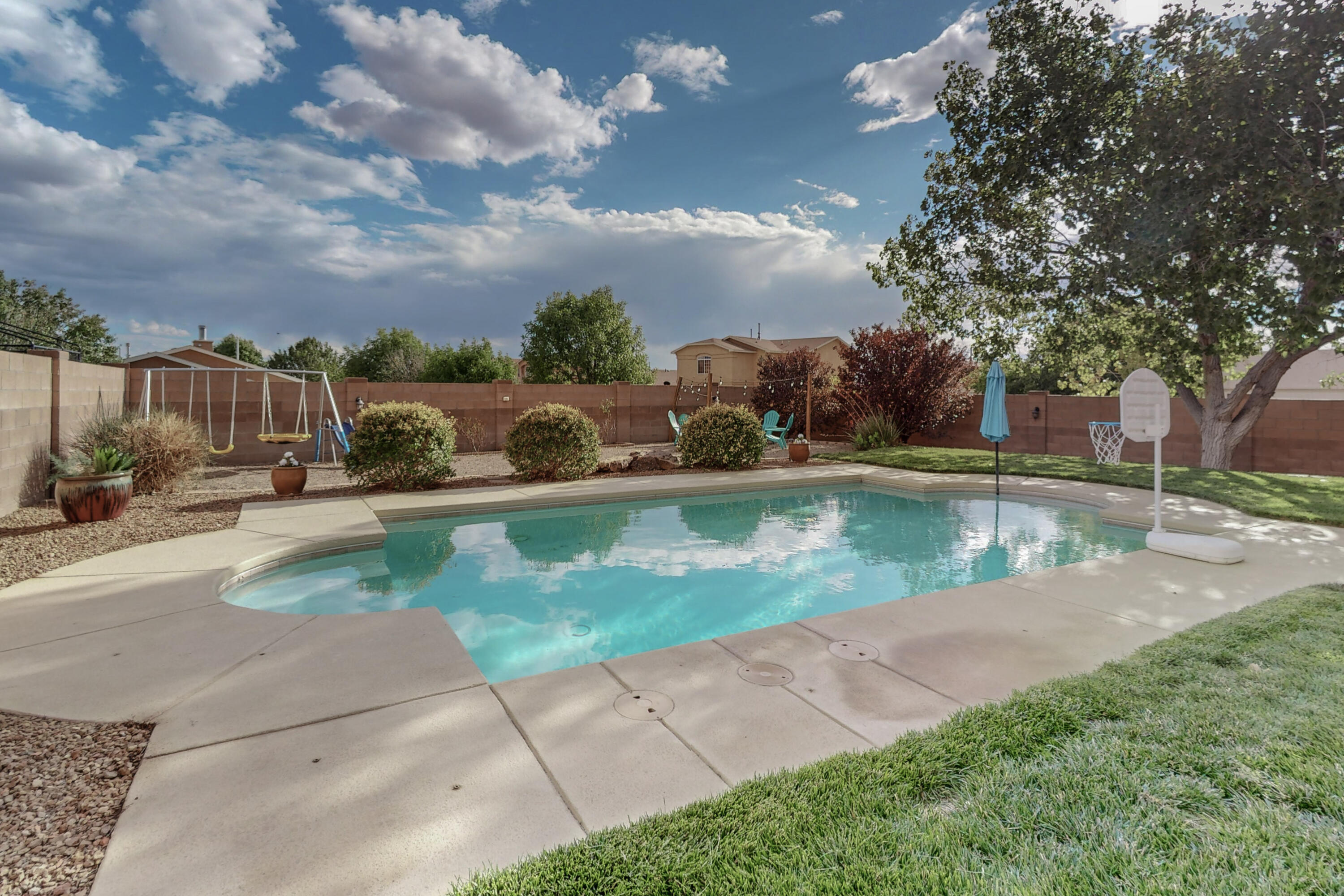 3200 San Ildefonso Loop NE