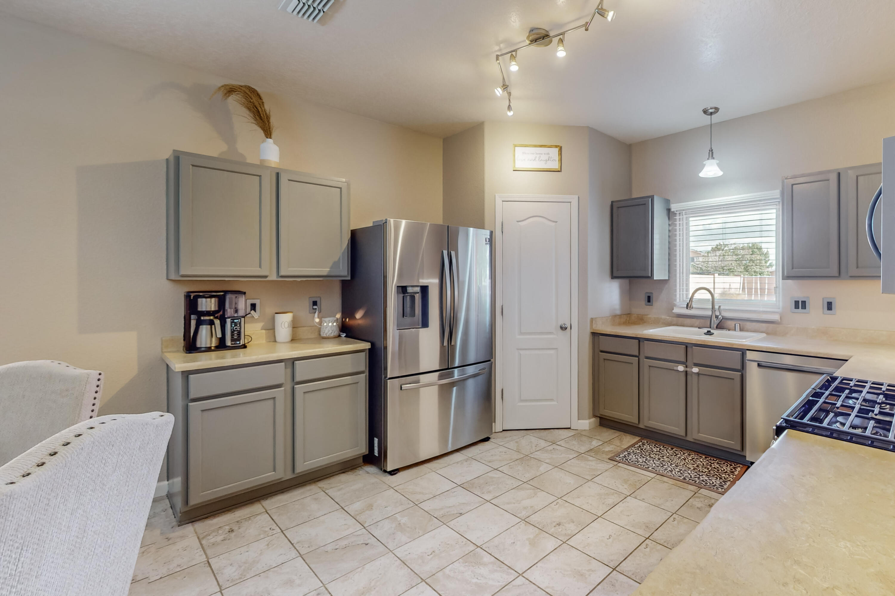 3200 San Ildefonso Loop NE