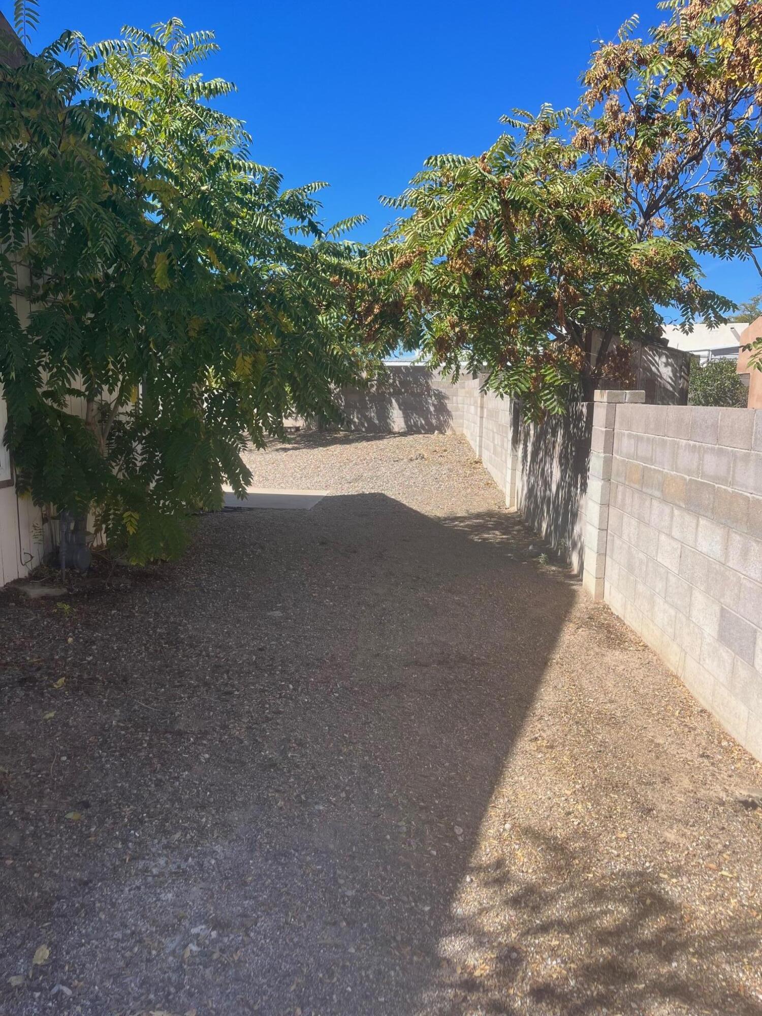 563 Star Villa Circle SE