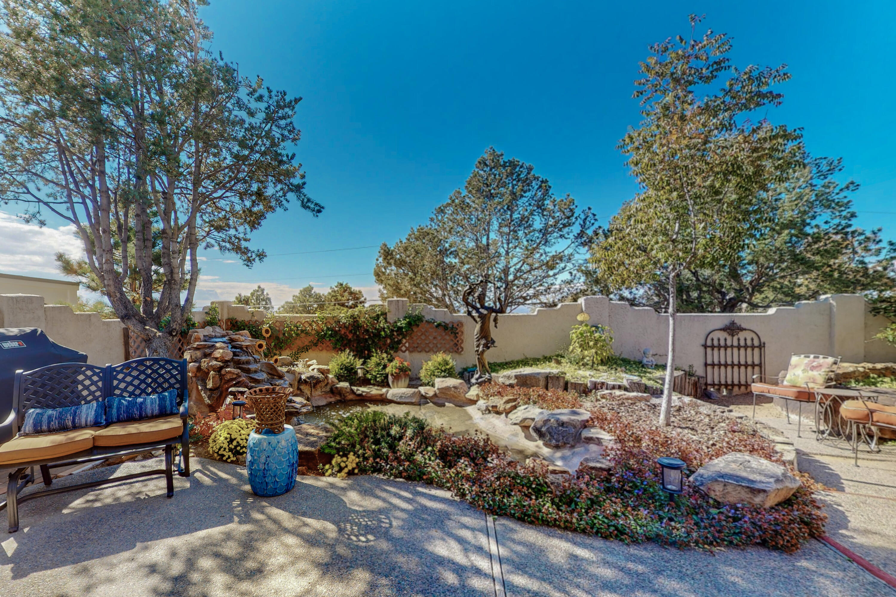 2752 Wolfberry Place NE