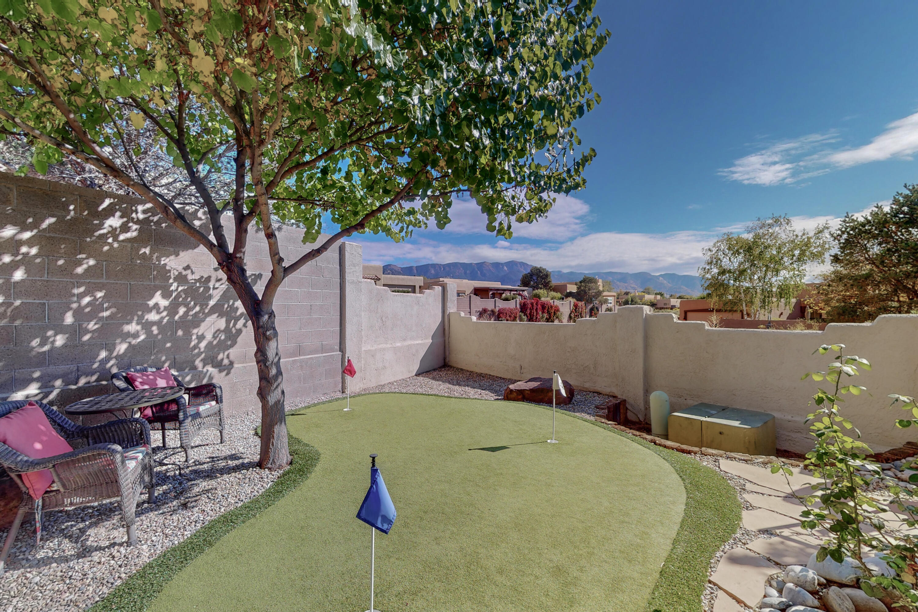 2752 Wolfberry Place NE