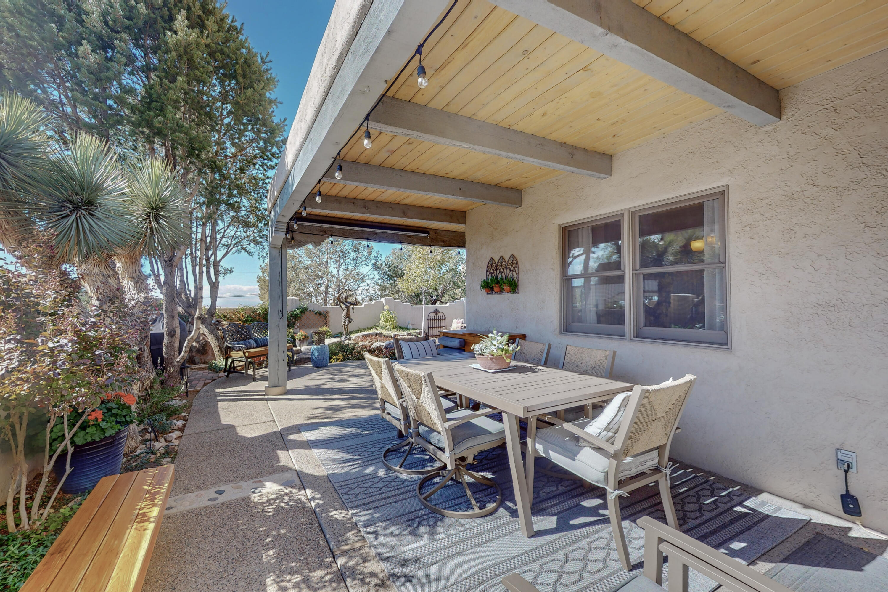 2752 Wolfberry Place NE