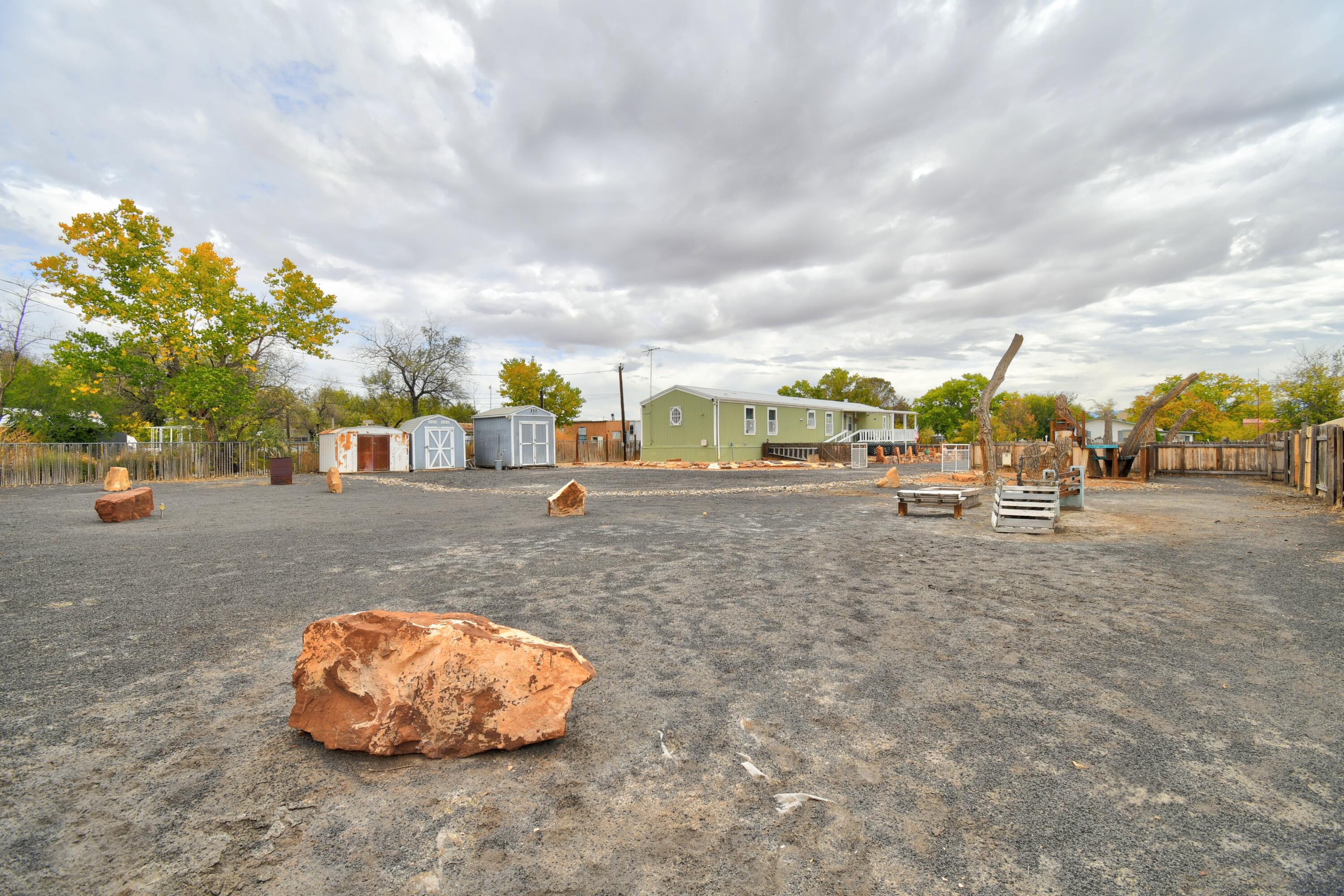 5045 Cerritos Avenue