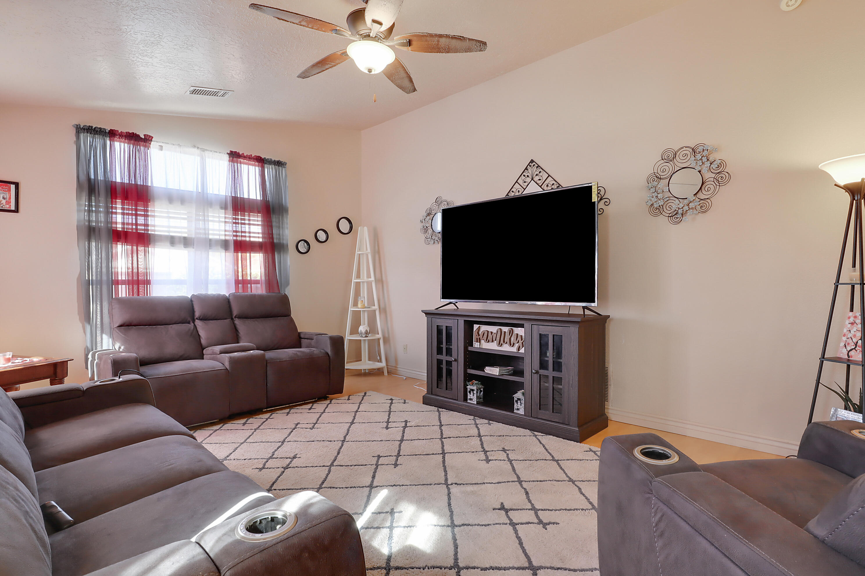 3216 Painted Rock Drive NW