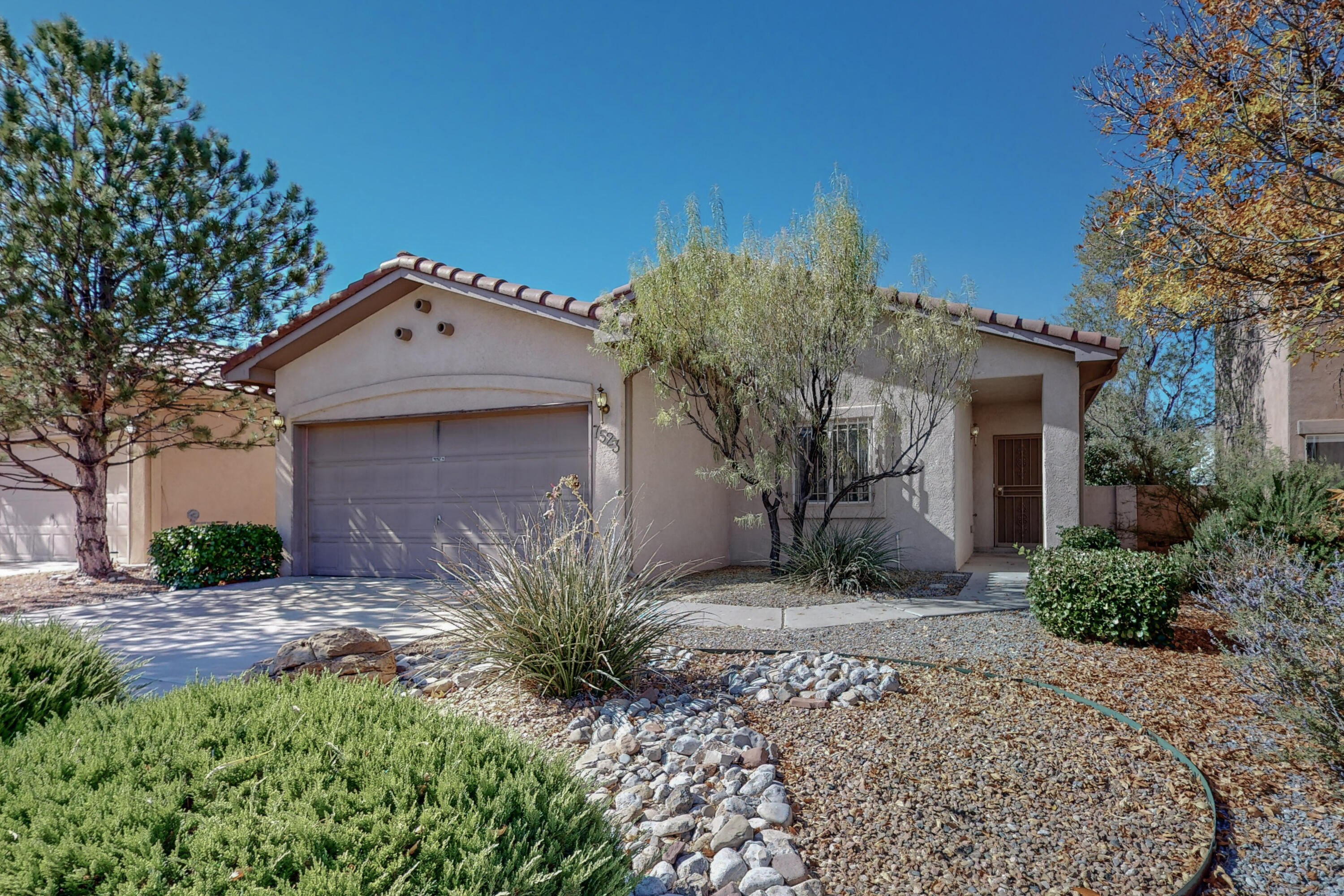 7523 Willow Run Drive NE