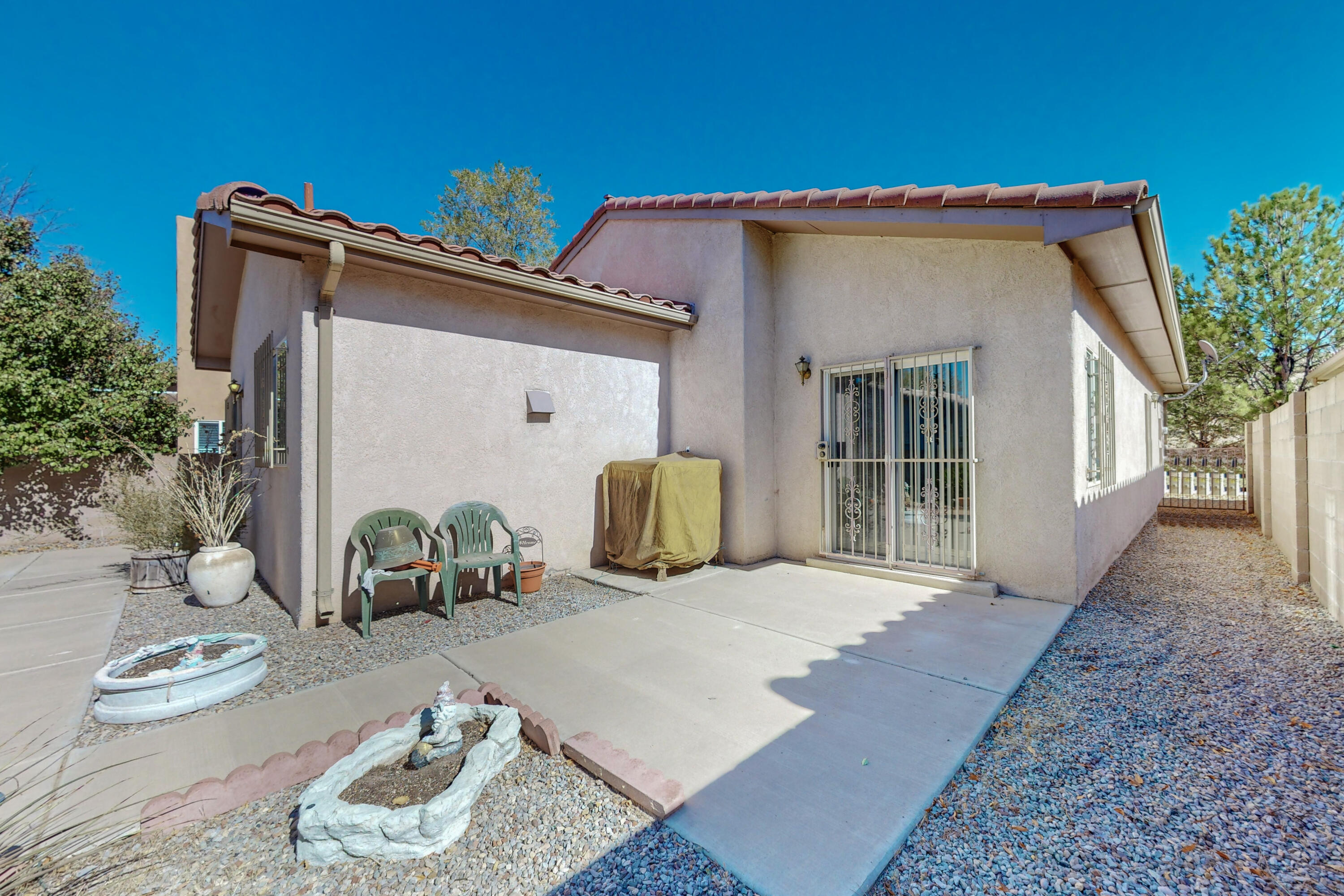 7523 Willow Run Drive NE