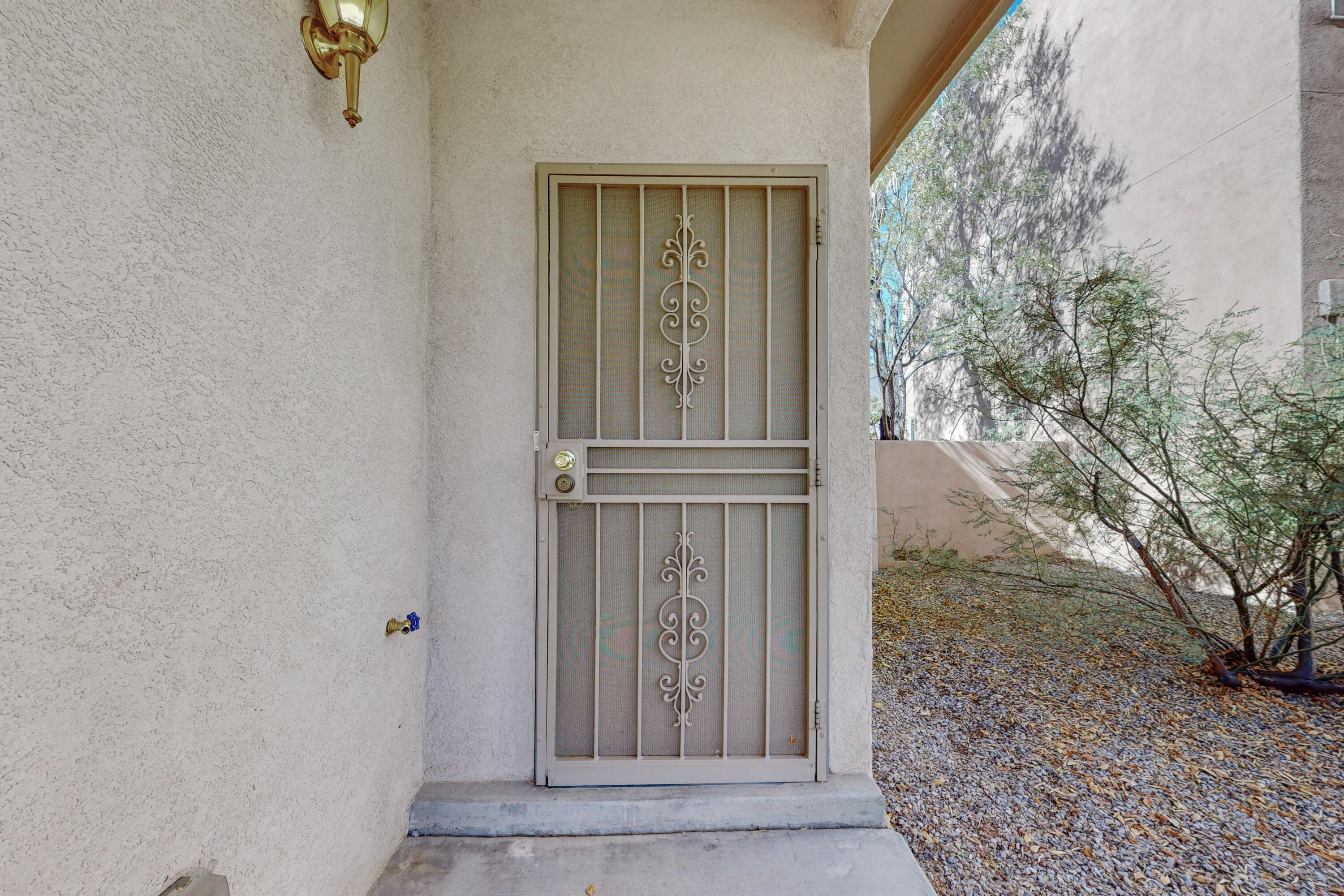 7523 Willow Run Drive NE