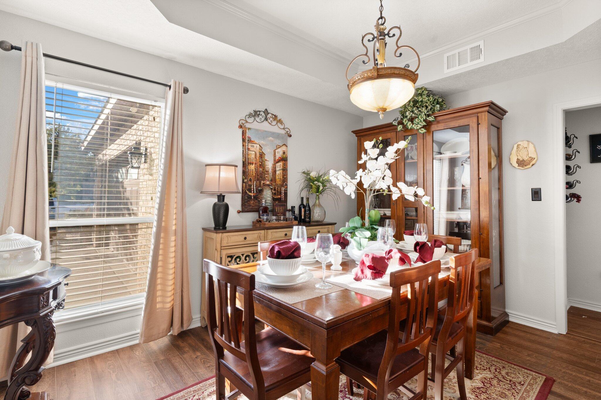 8324 Calle Primera NW