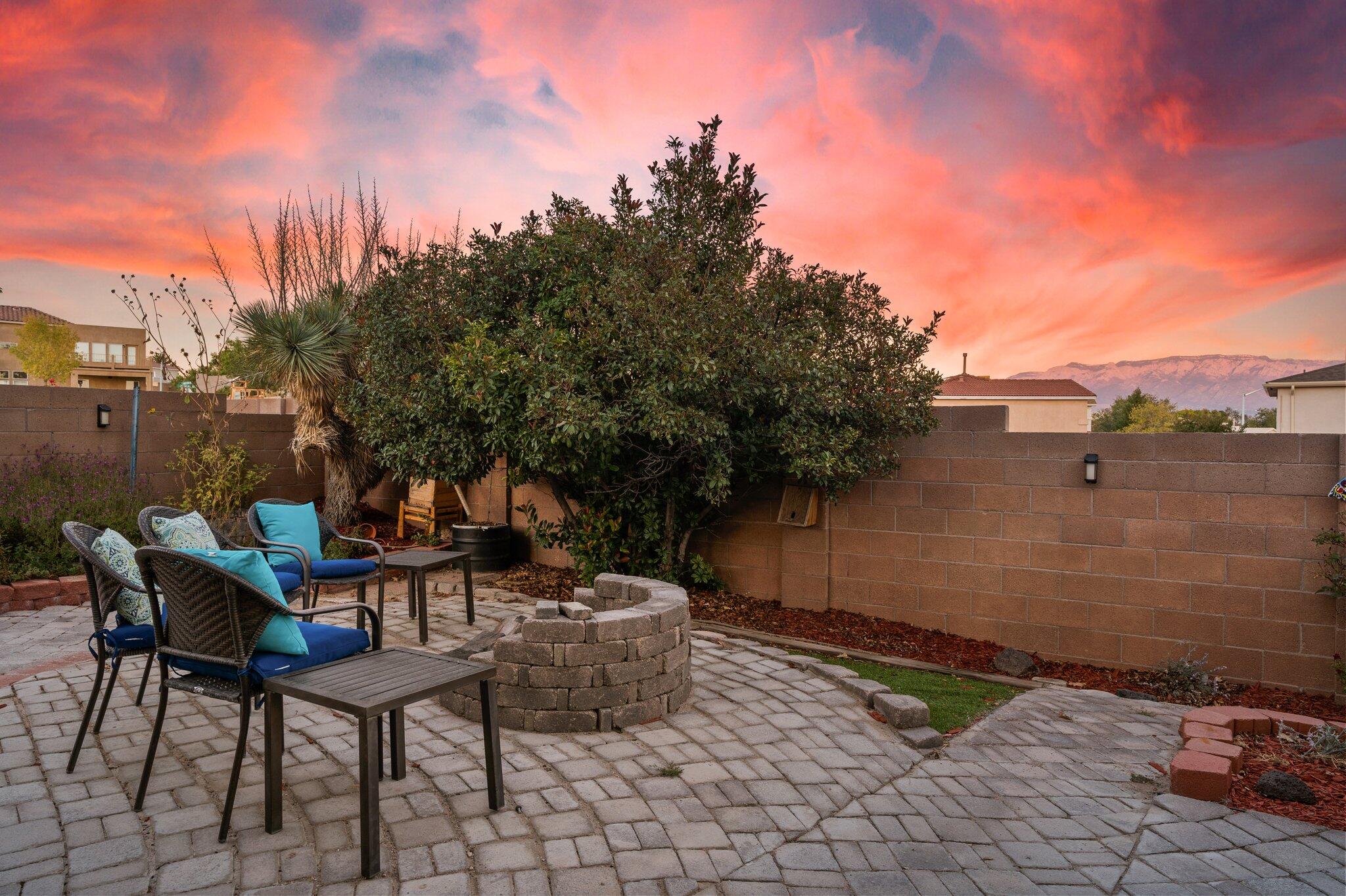 8324 Calle Primera NW