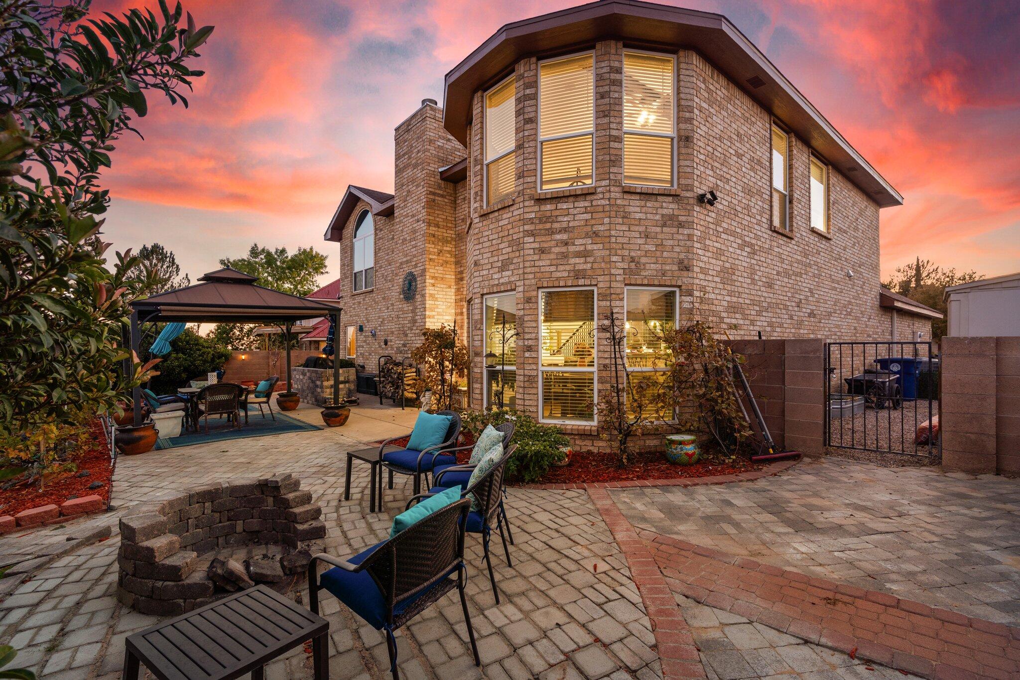 8324 Calle Primera NW