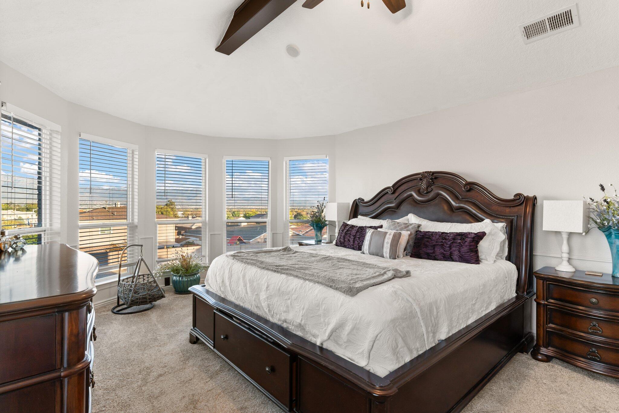 8324 Calle Primera NW