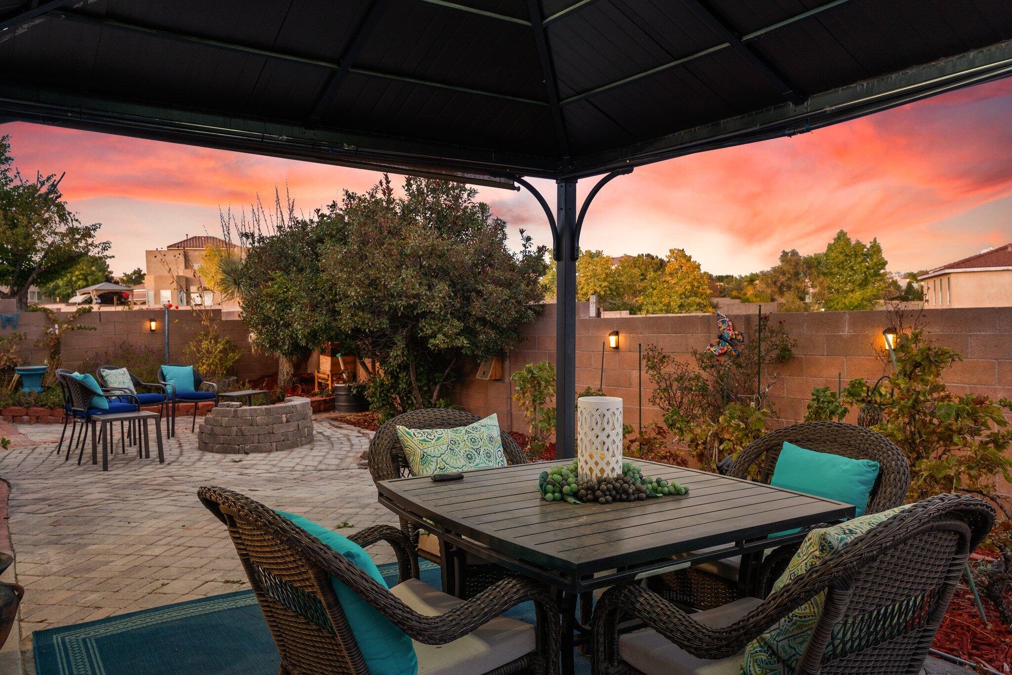 8324 Calle Primera NW