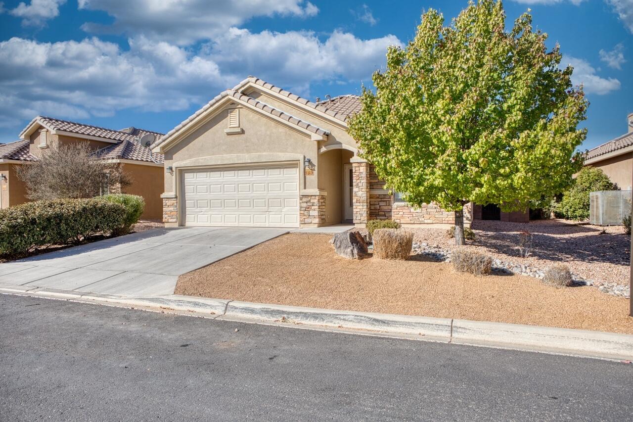 863 Golden Yarrow Trail