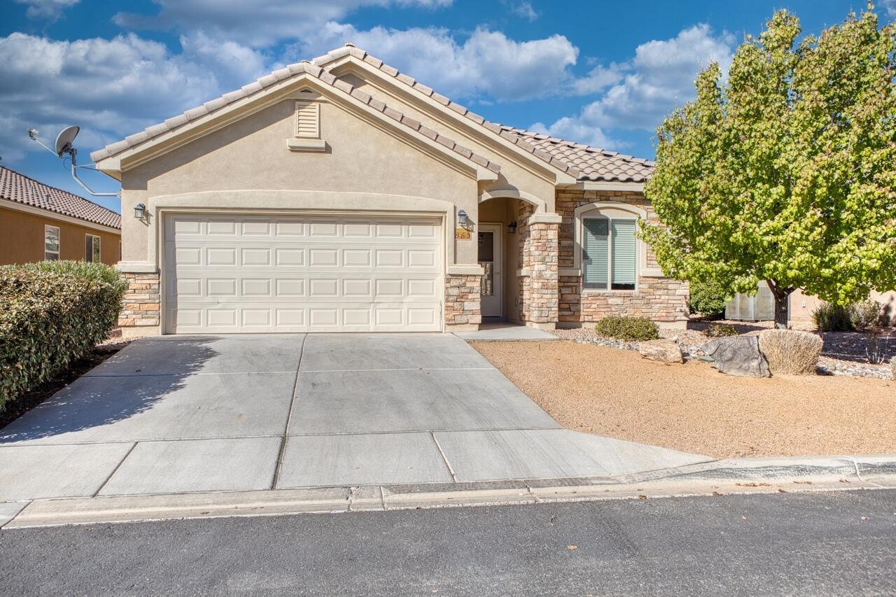 863 Golden Yarrow Trail