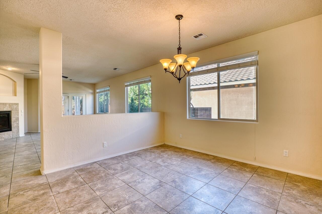 863 Golden Yarrow Trail