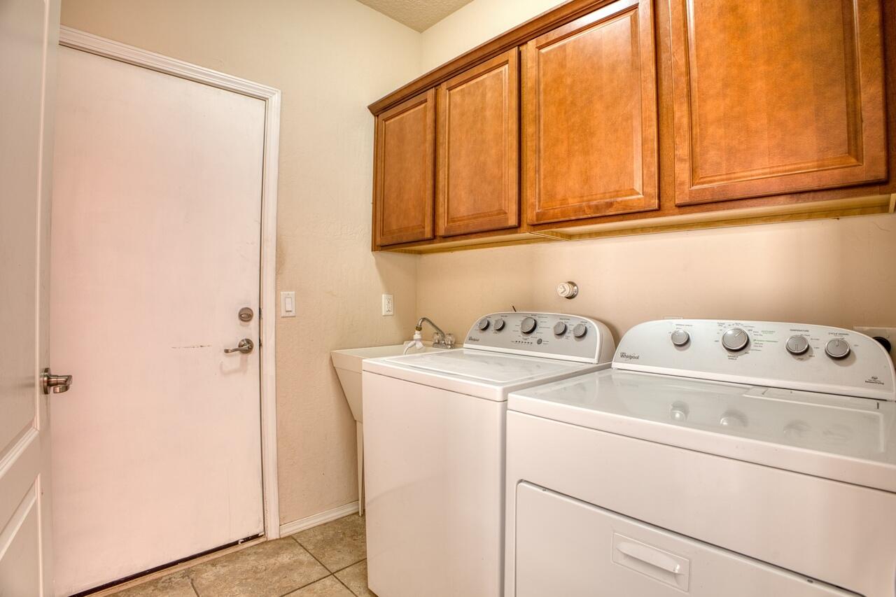 863 Golden Yarrow Trail