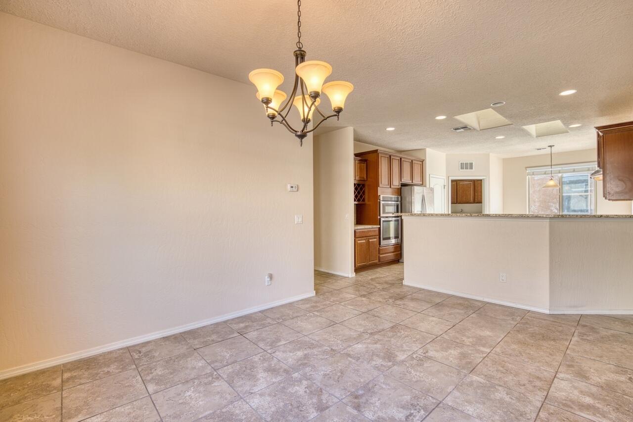 863 Golden Yarrow Trail