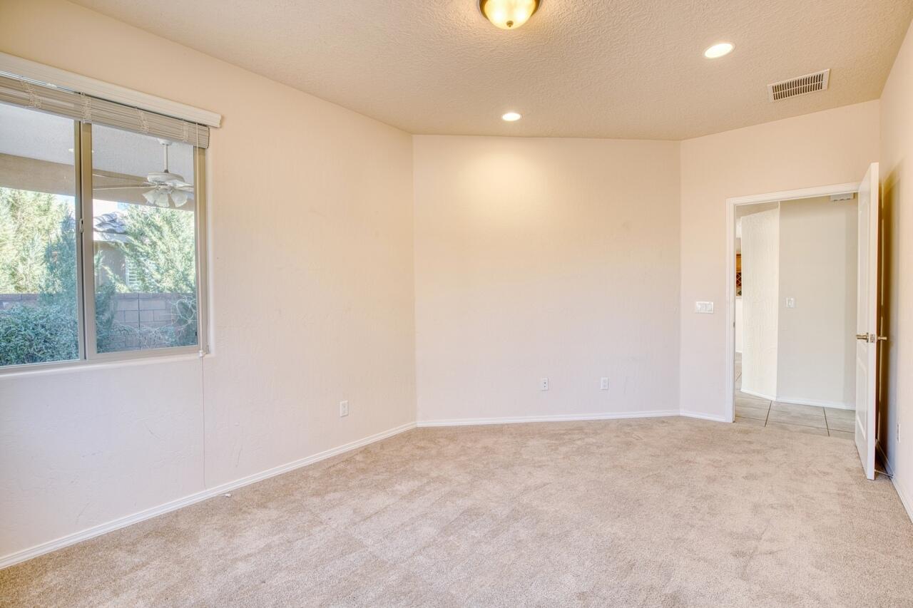 863 Golden Yarrow Trail