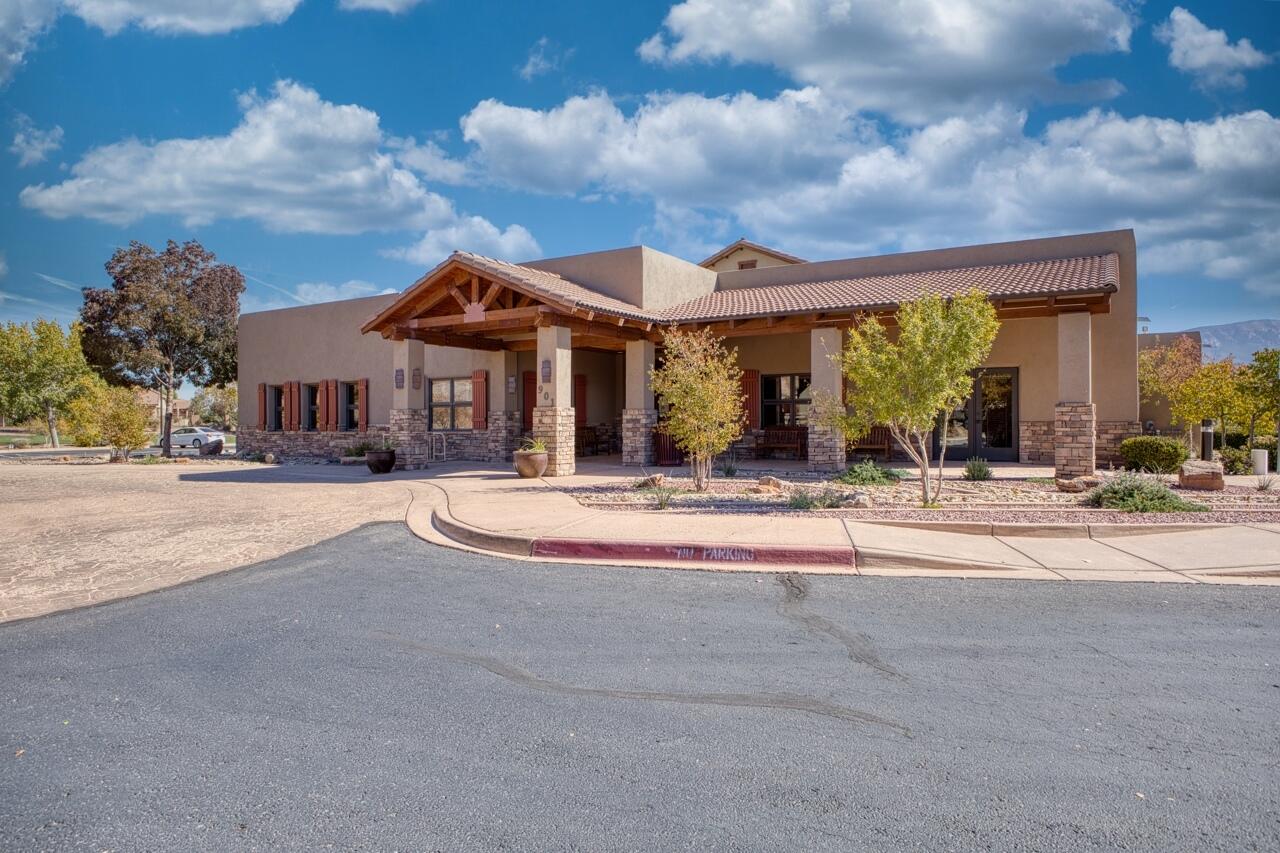 863 Golden Yarrow Trail