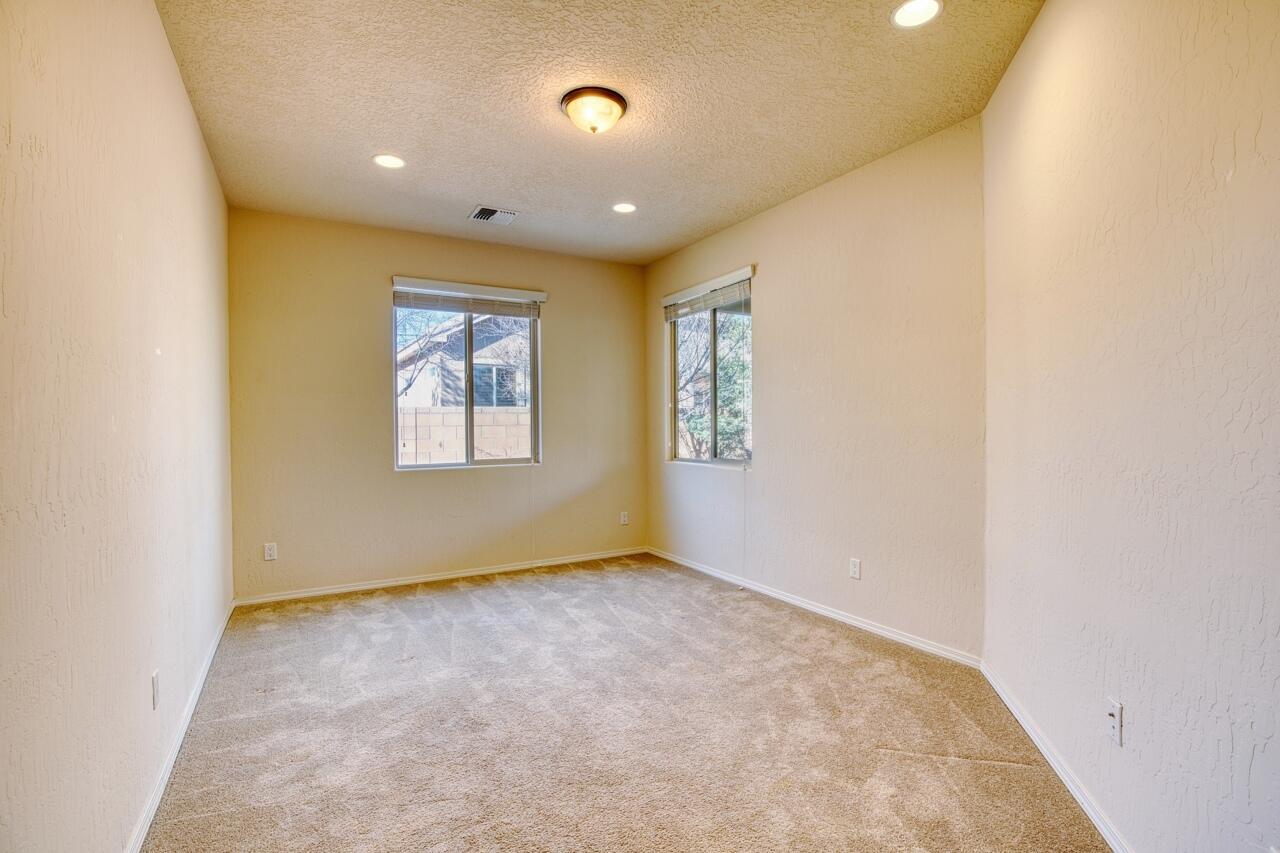 863 Golden Yarrow Trail