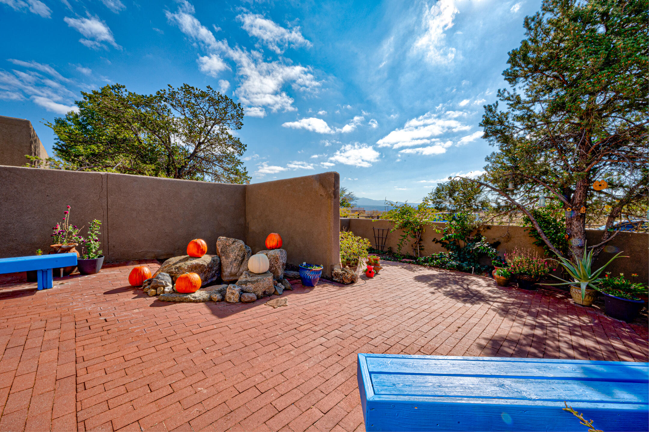 911 Palmas Altas Drive SE