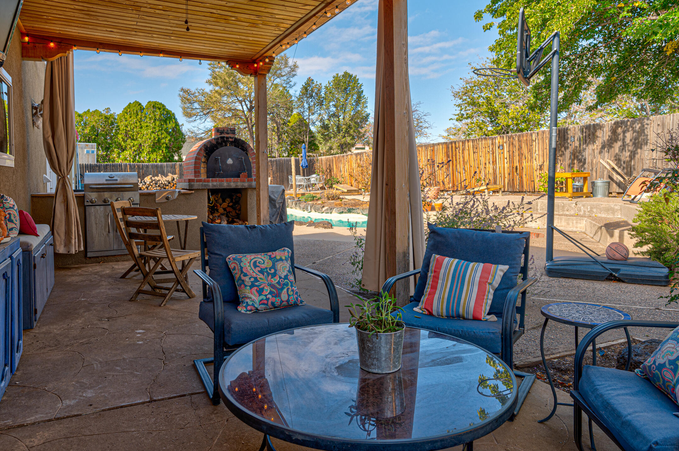 911 Palmas Altas Drive SE