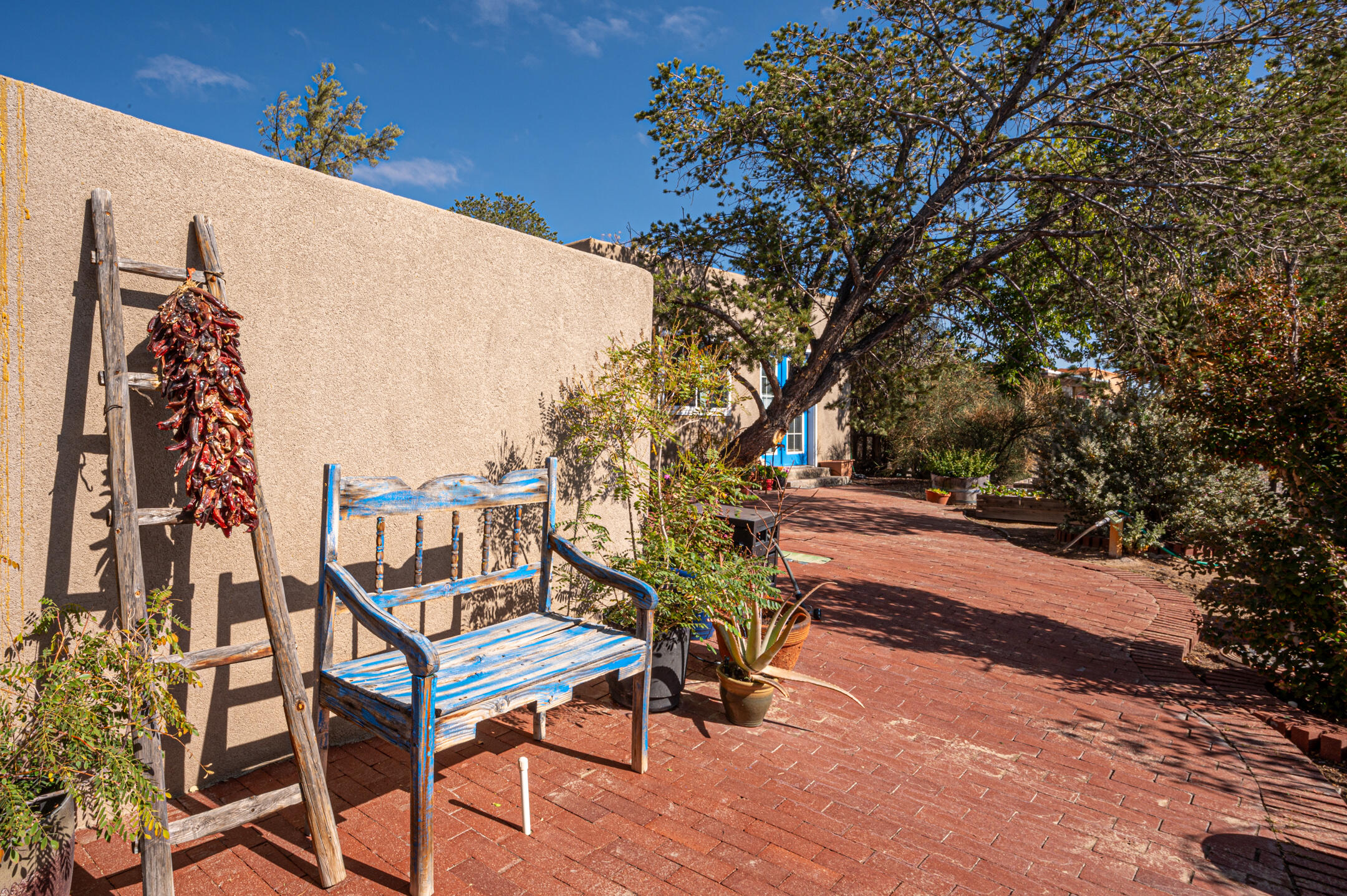 911 Palmas Altas Drive SE