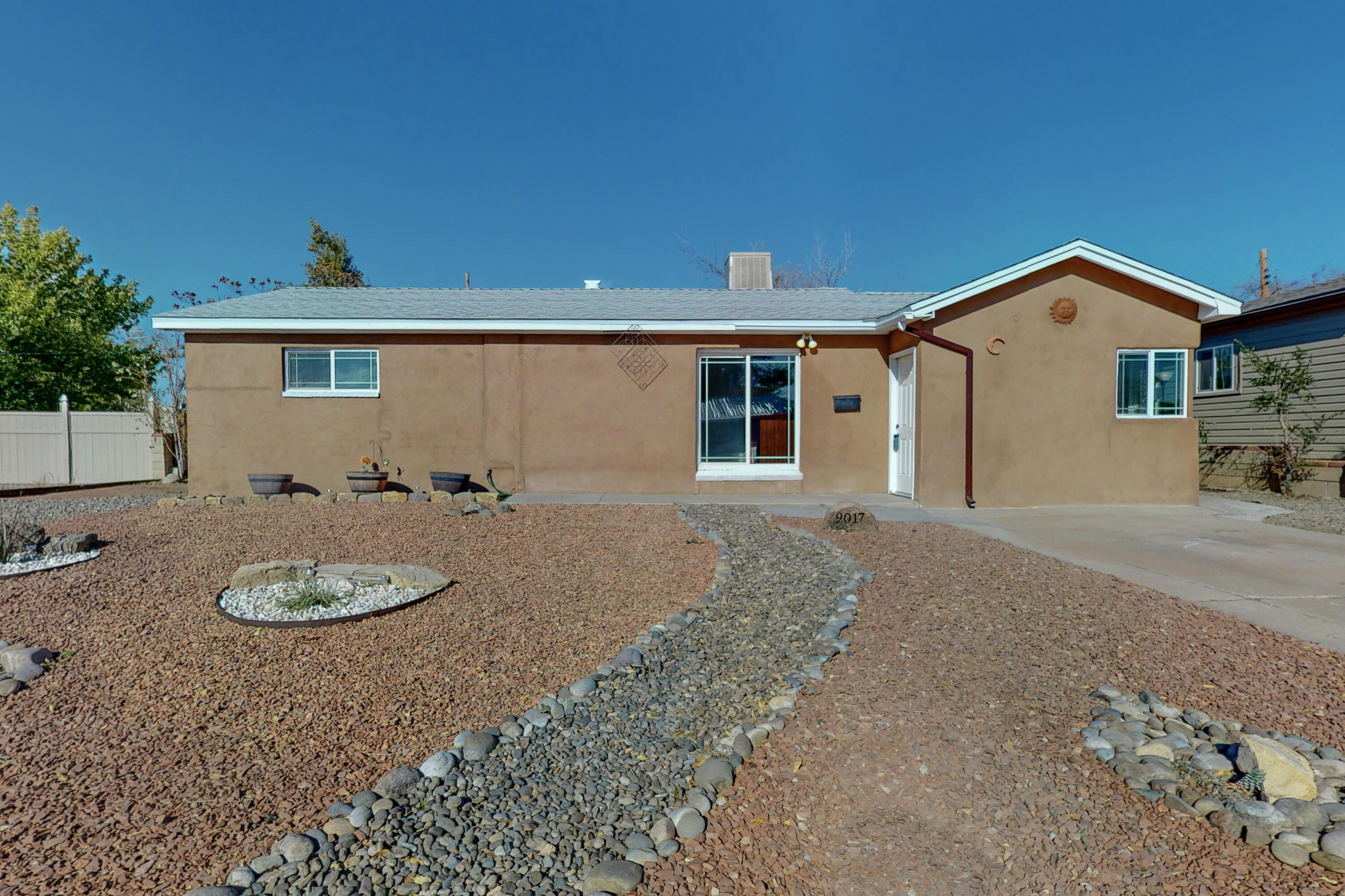 9017 Phoenix Avenue NE