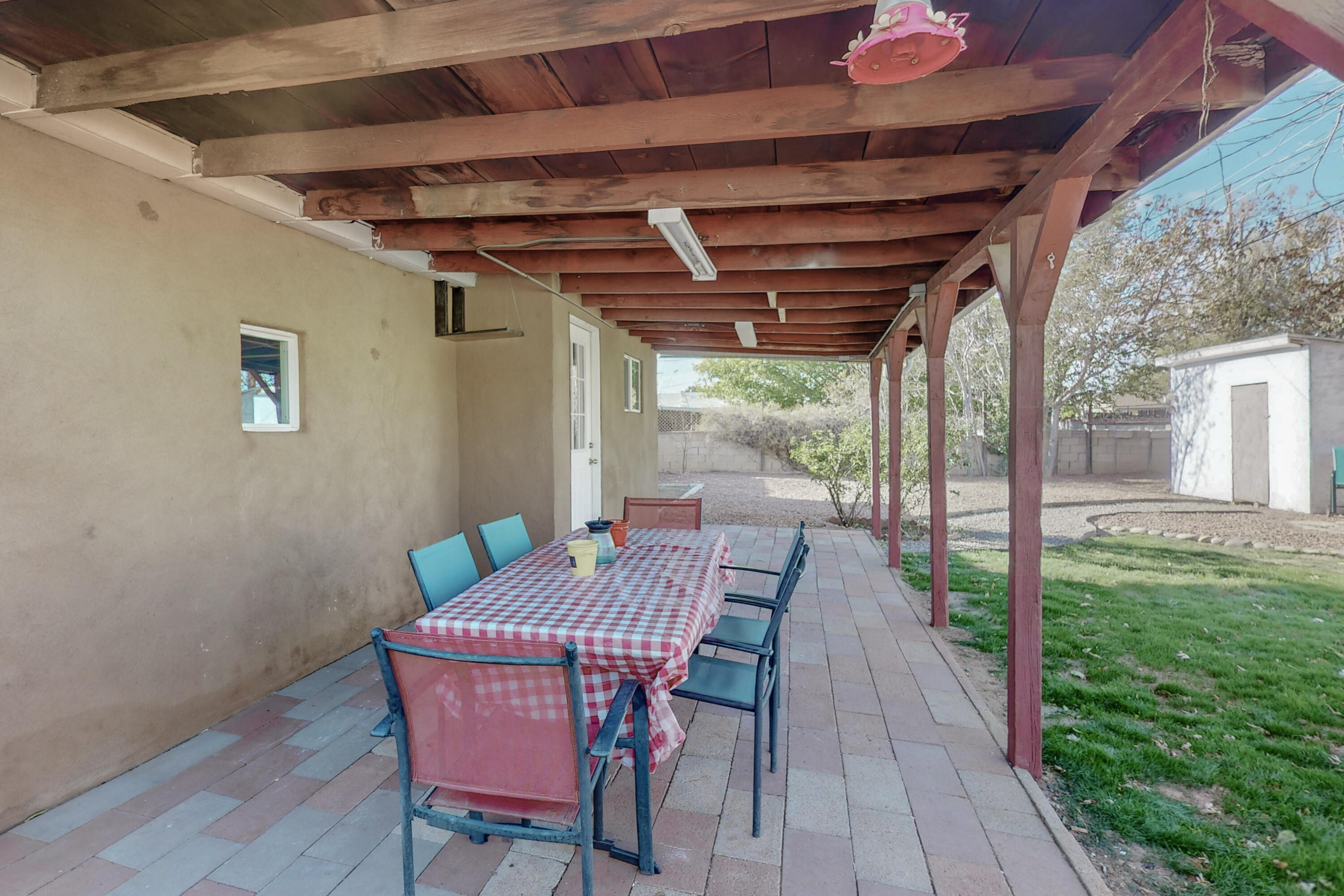 9017 Phoenix Avenue NE