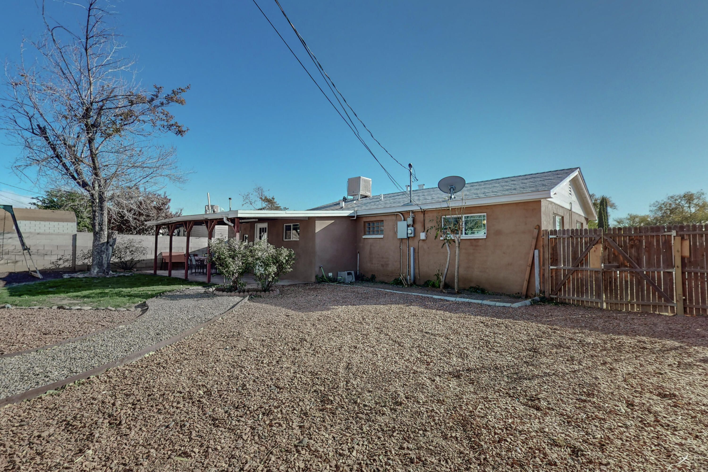 9017 Phoenix Avenue NE