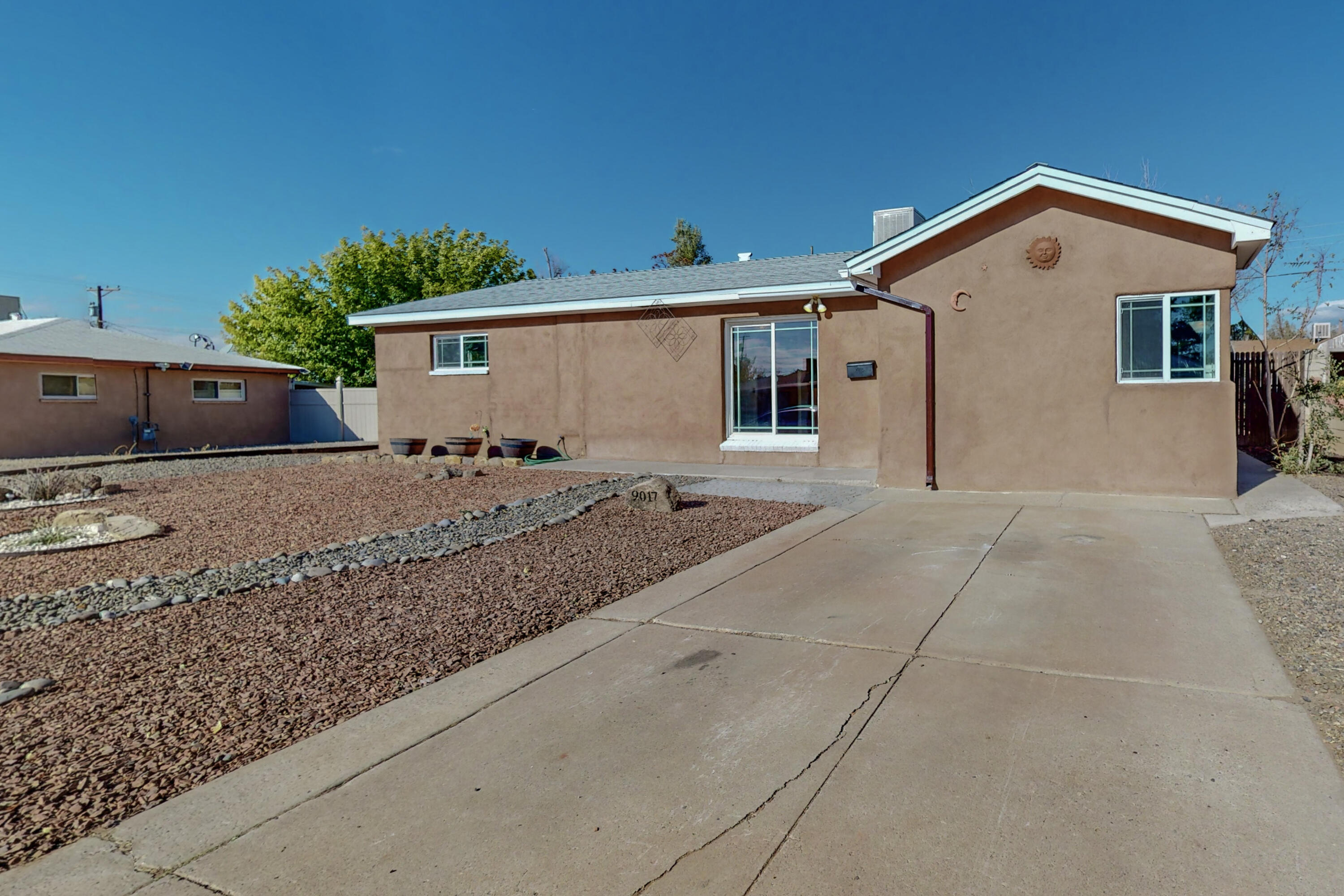 9017 Phoenix Avenue NE