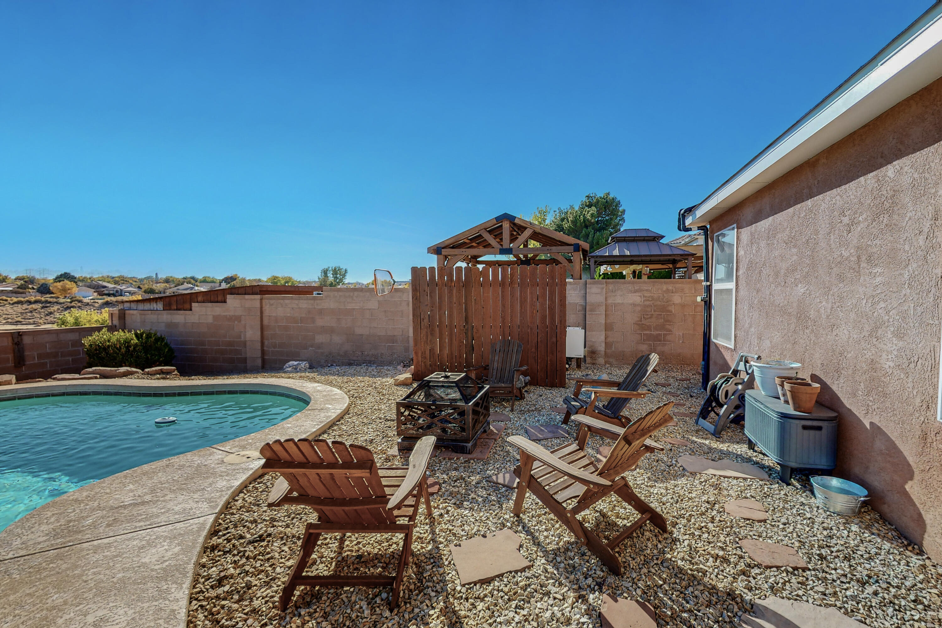 4122 Rancho Centro Road NW