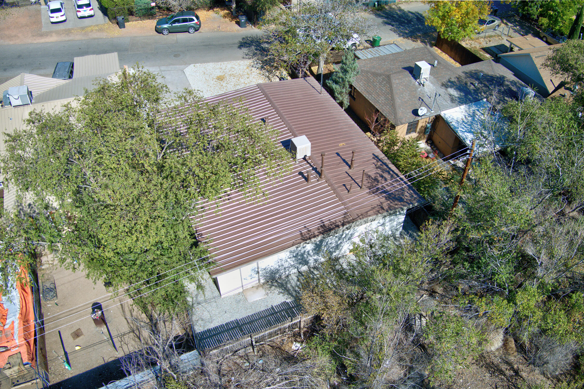 1907 Isleta Boulevard SW 6