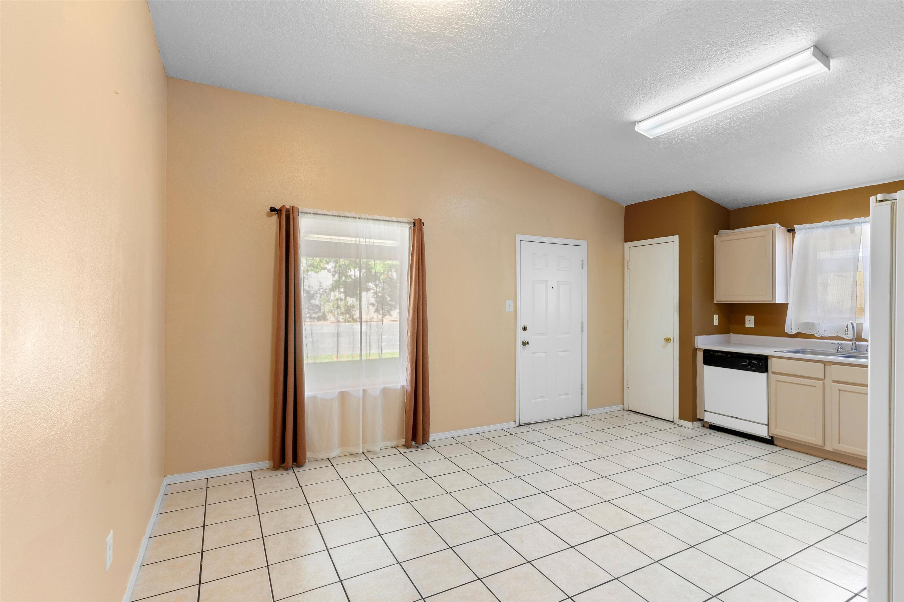 9023 Anacapa Avenue NW