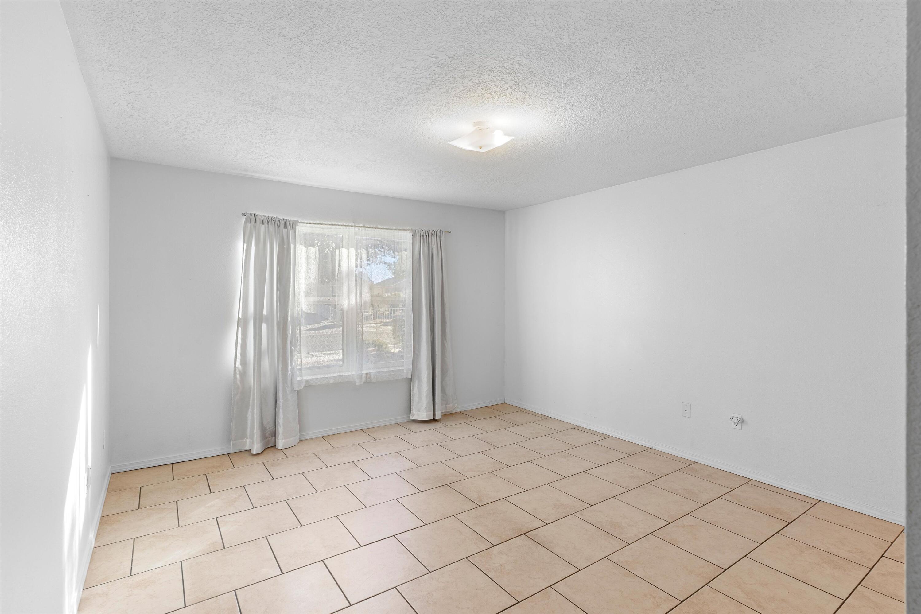 9023 Anacapa Avenue NW