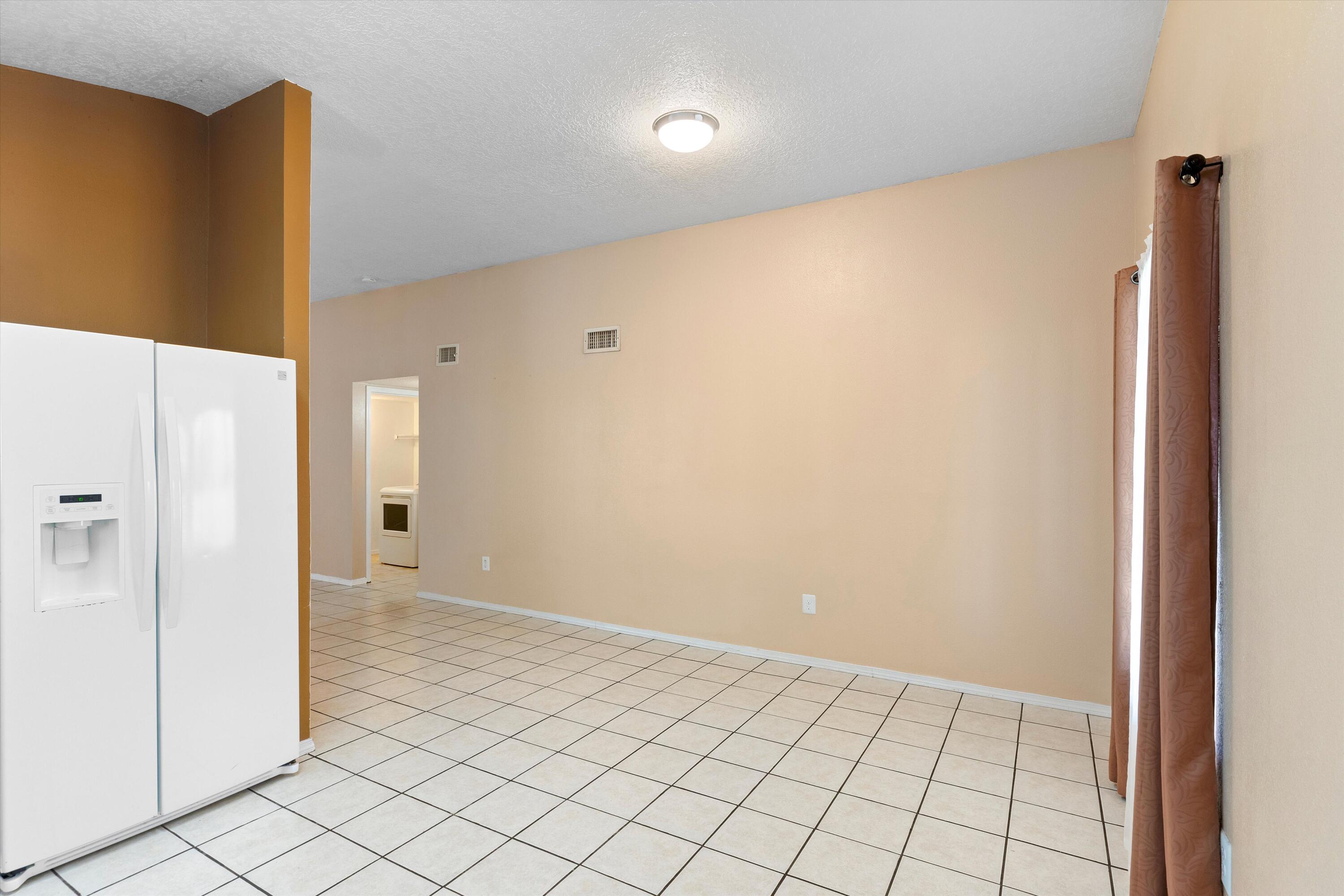 9023 Anacapa Avenue NW