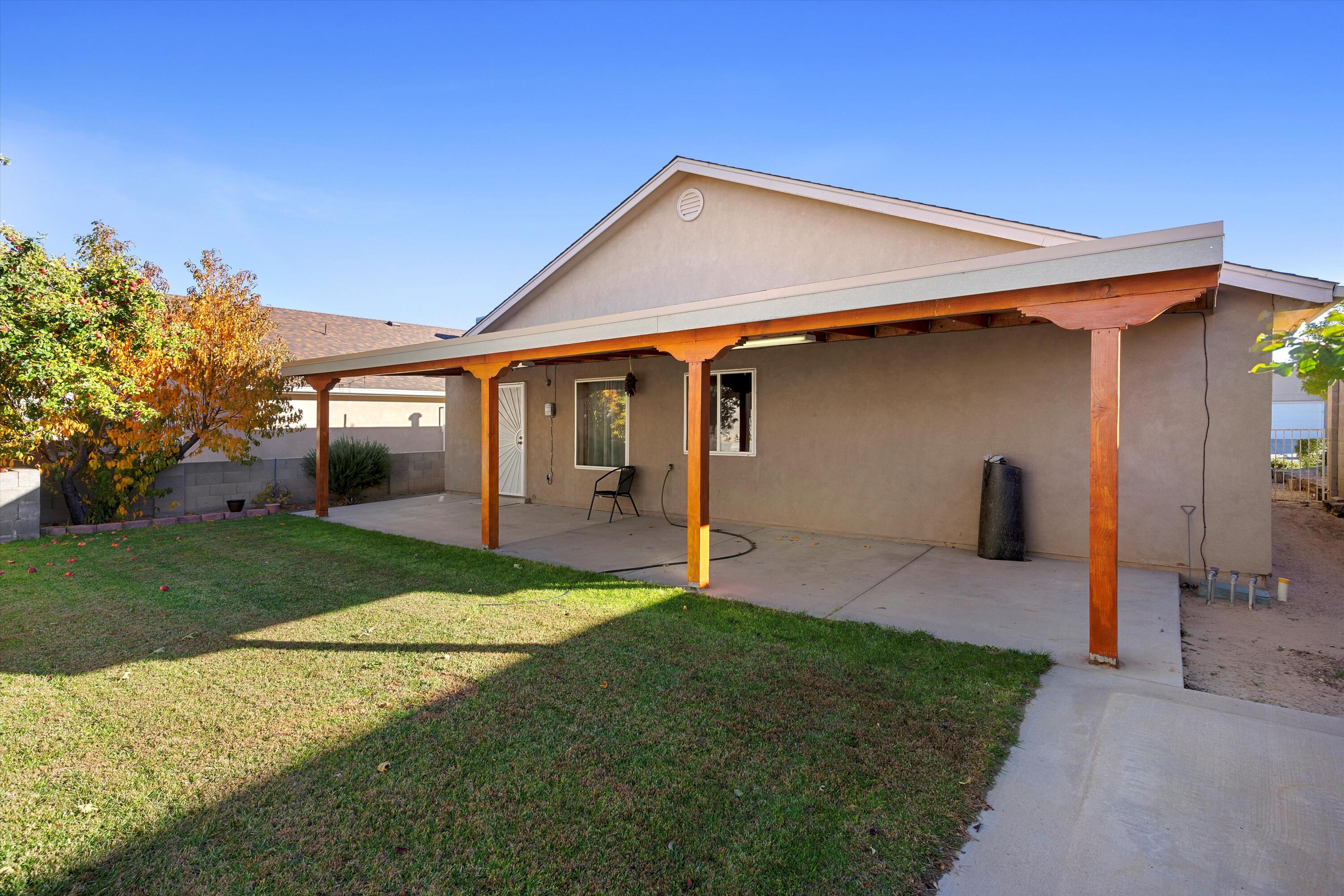 9023 Anacapa Avenue NW