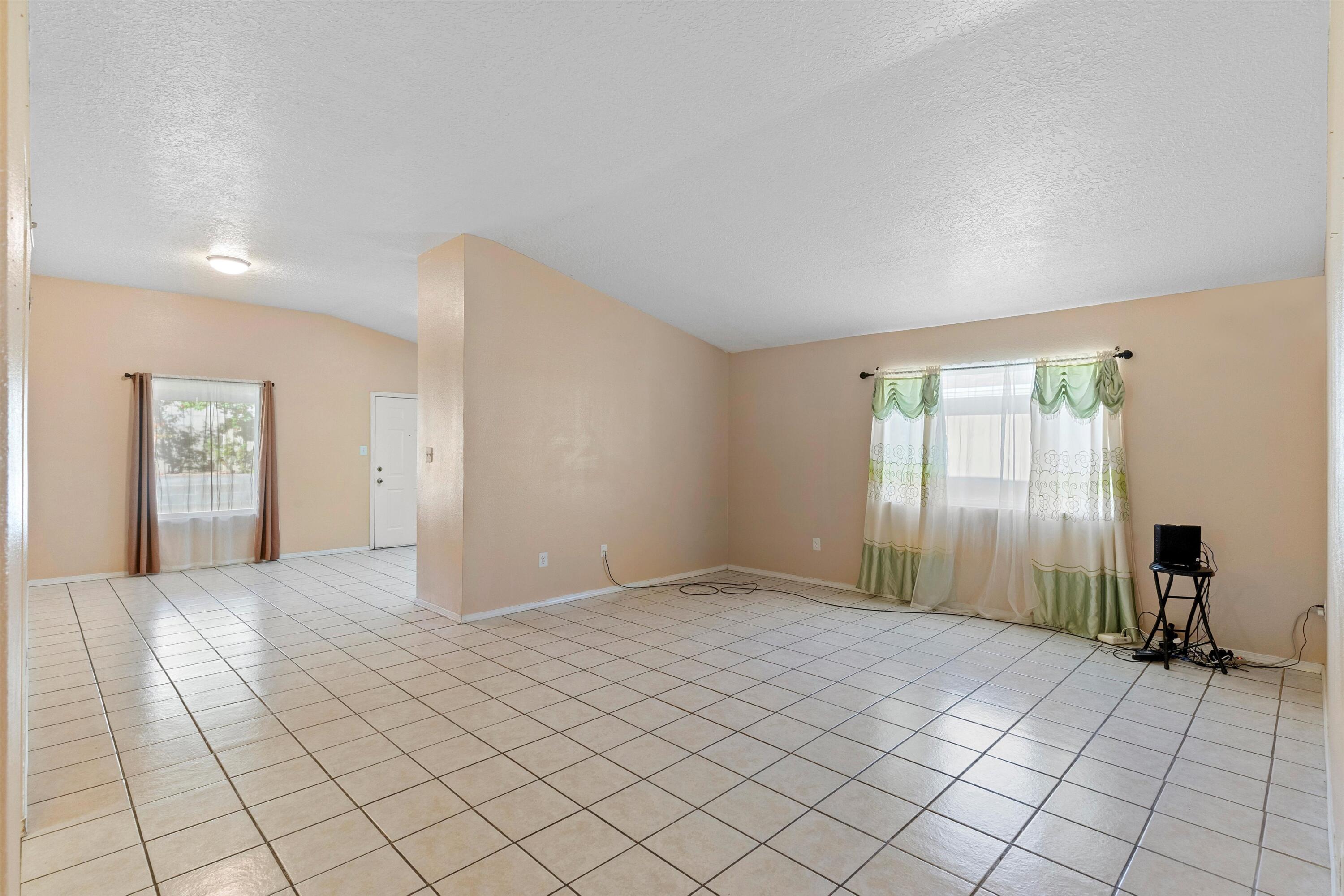 9023 Anacapa Avenue NW