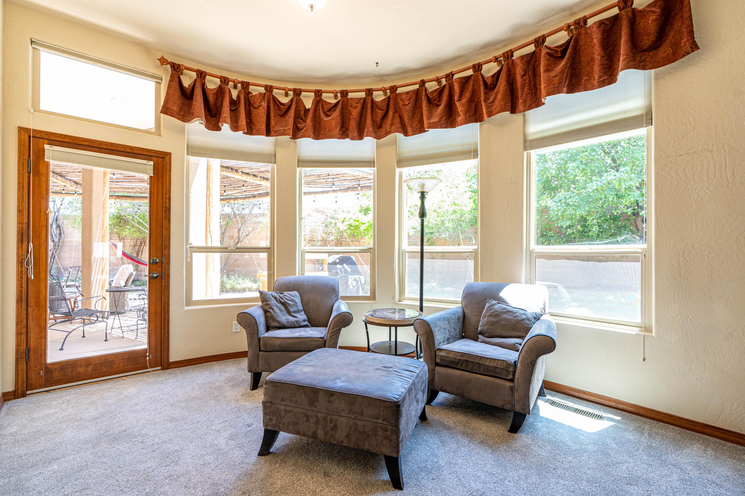 9216 Autumn Rose Drive NE