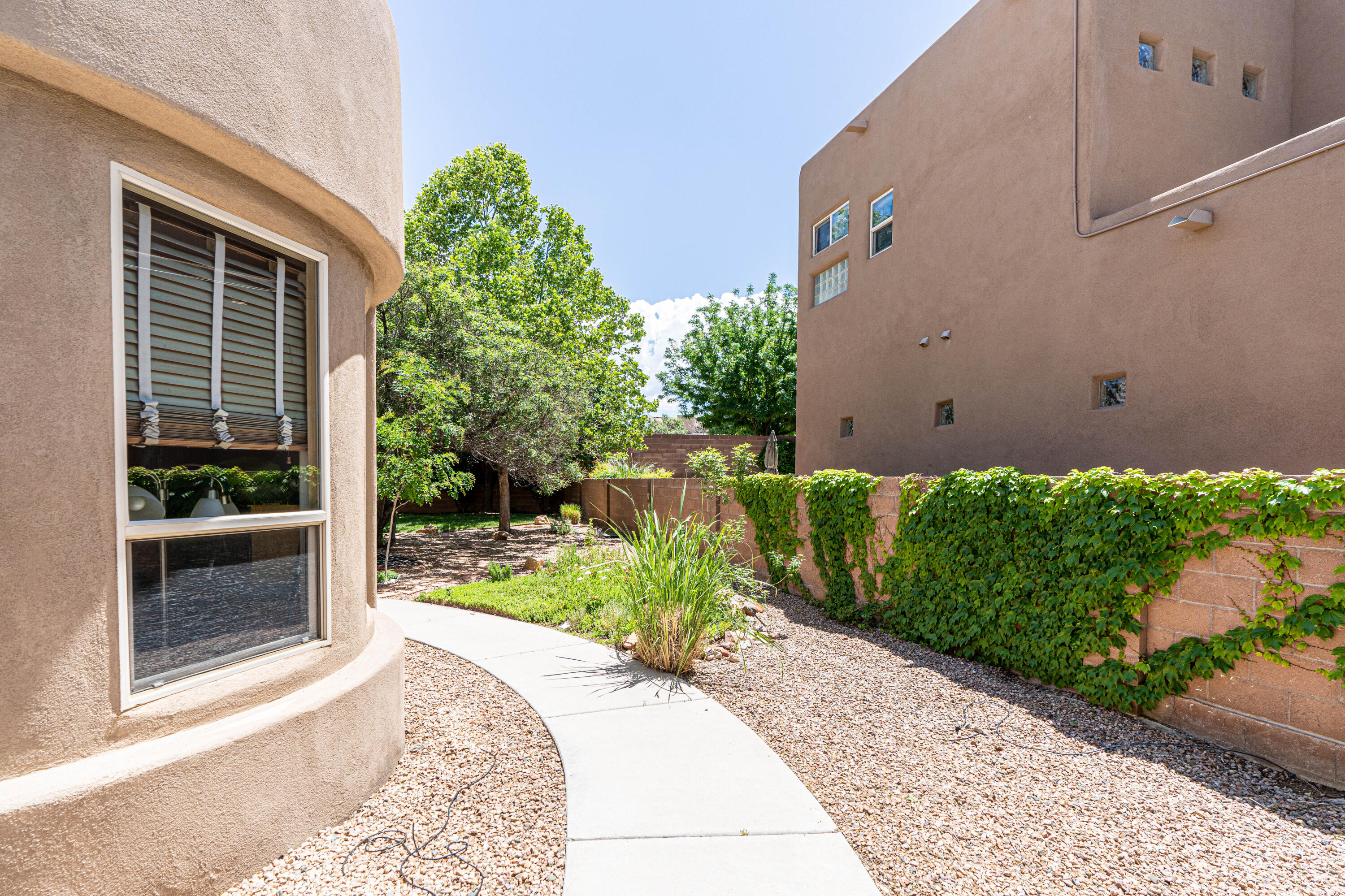 9216 Autumn Rose Drive NE