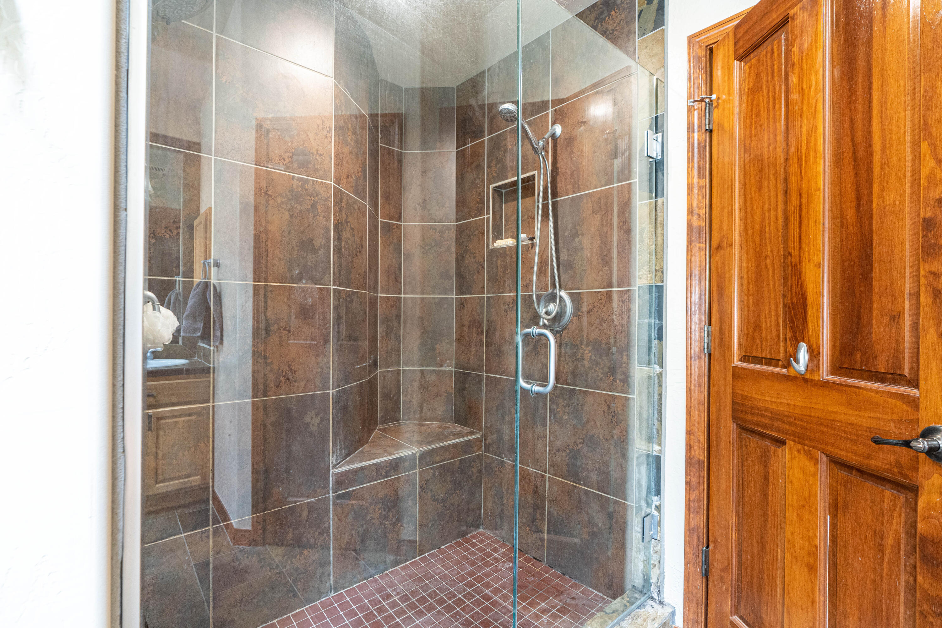 9216 Autumn Rose Drive NE