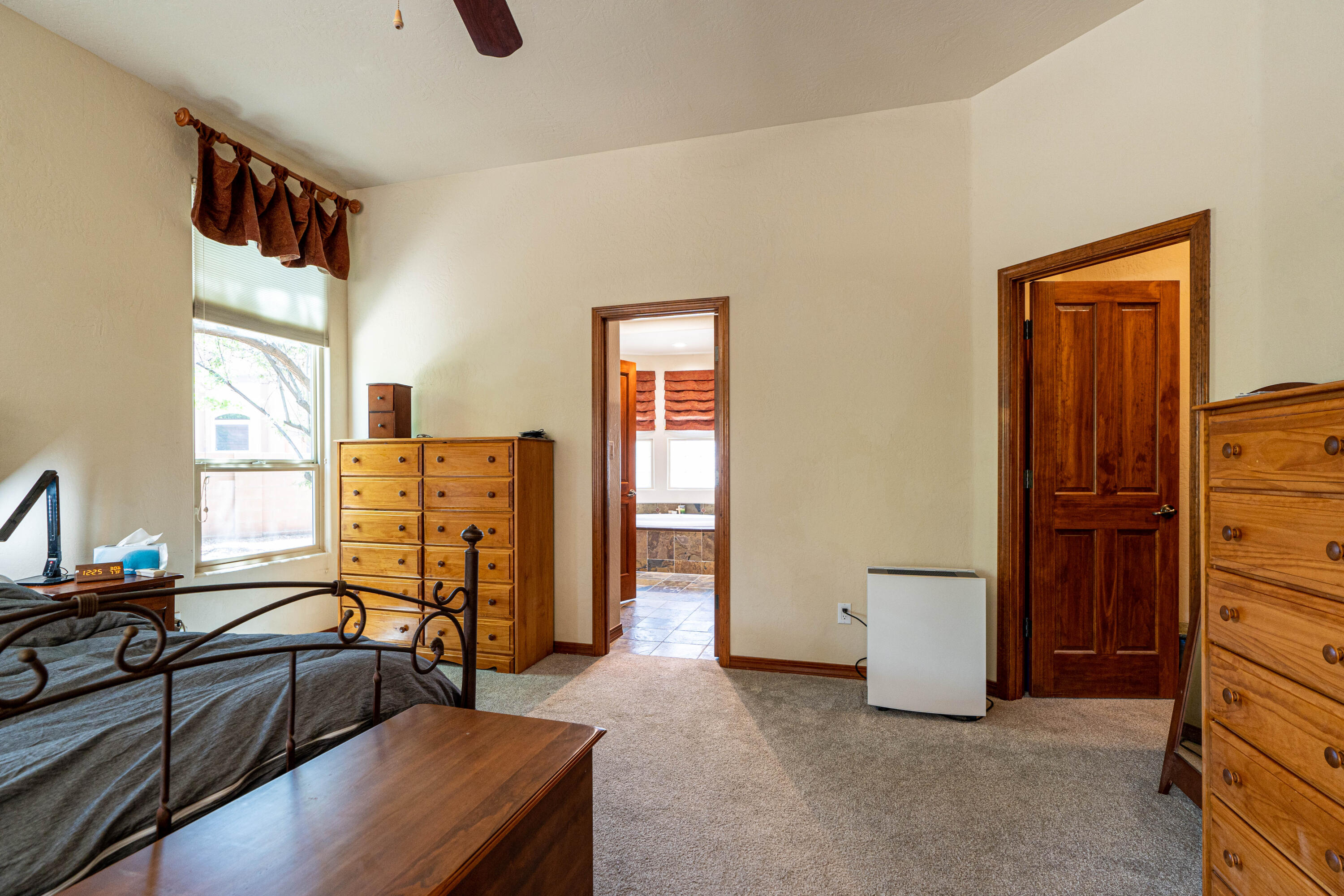 9216 Autumn Rose Drive NE